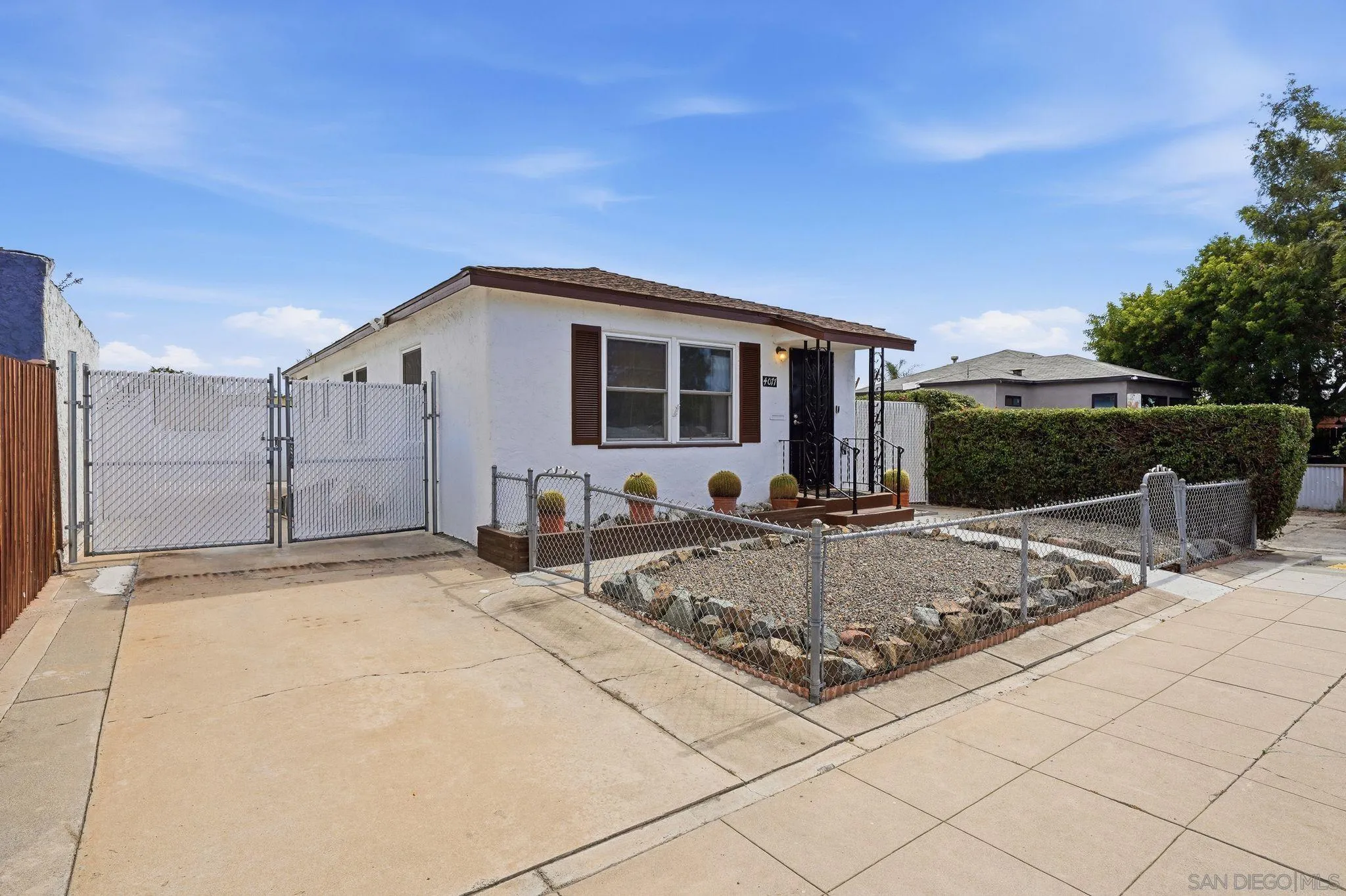 https://cdn.realtyfeed.com/cdn/127/260014359/aeefd1d33b659829060b1116e2c234d2.webp