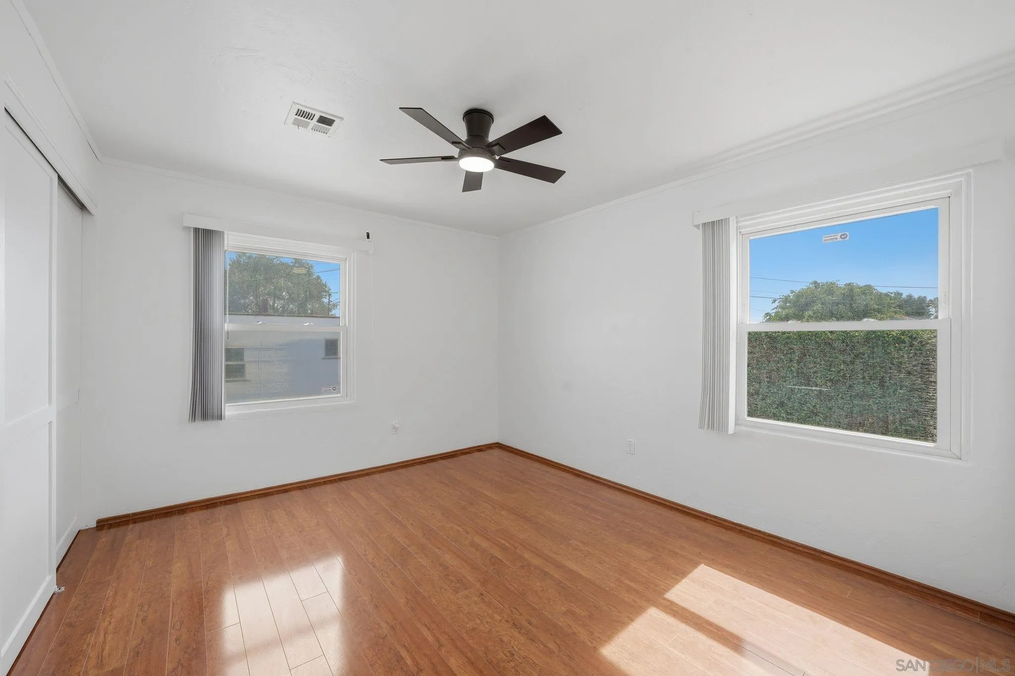 https://cdn.realtyfeed.com/cdn/127/260014359/cf3f6ba5b0635d96b9ed50e944a46ad7.webp