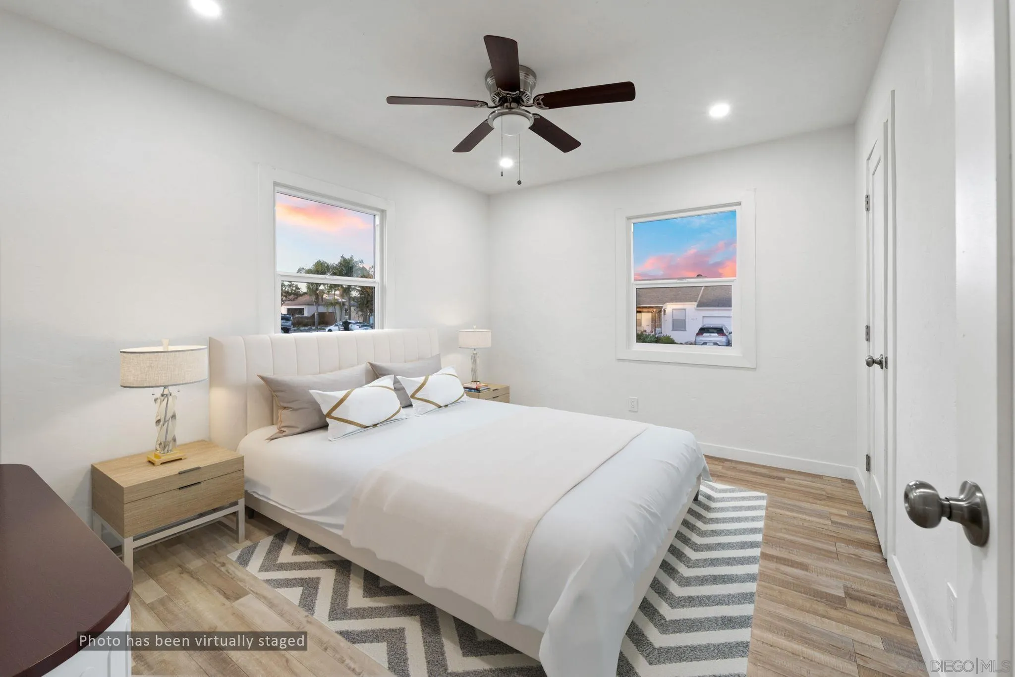https://cdn.realtyfeed.com/cdn/127/260014363/2393a7b261be441607d51e0d35ced1a9.webp