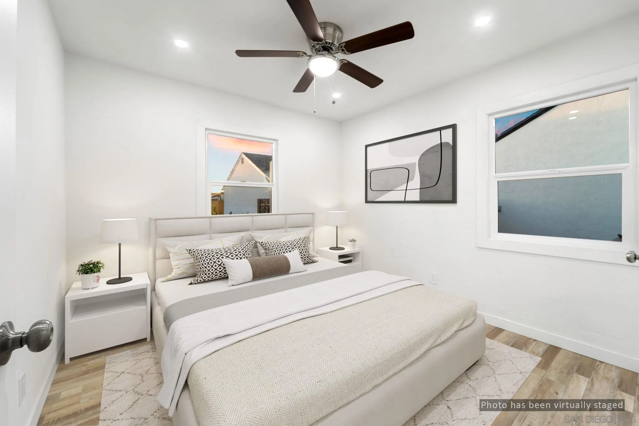 https://cdn.realtyfeed.com/cdn/127/260014363/918d68b1bc727cf113a49260953254a6.webp