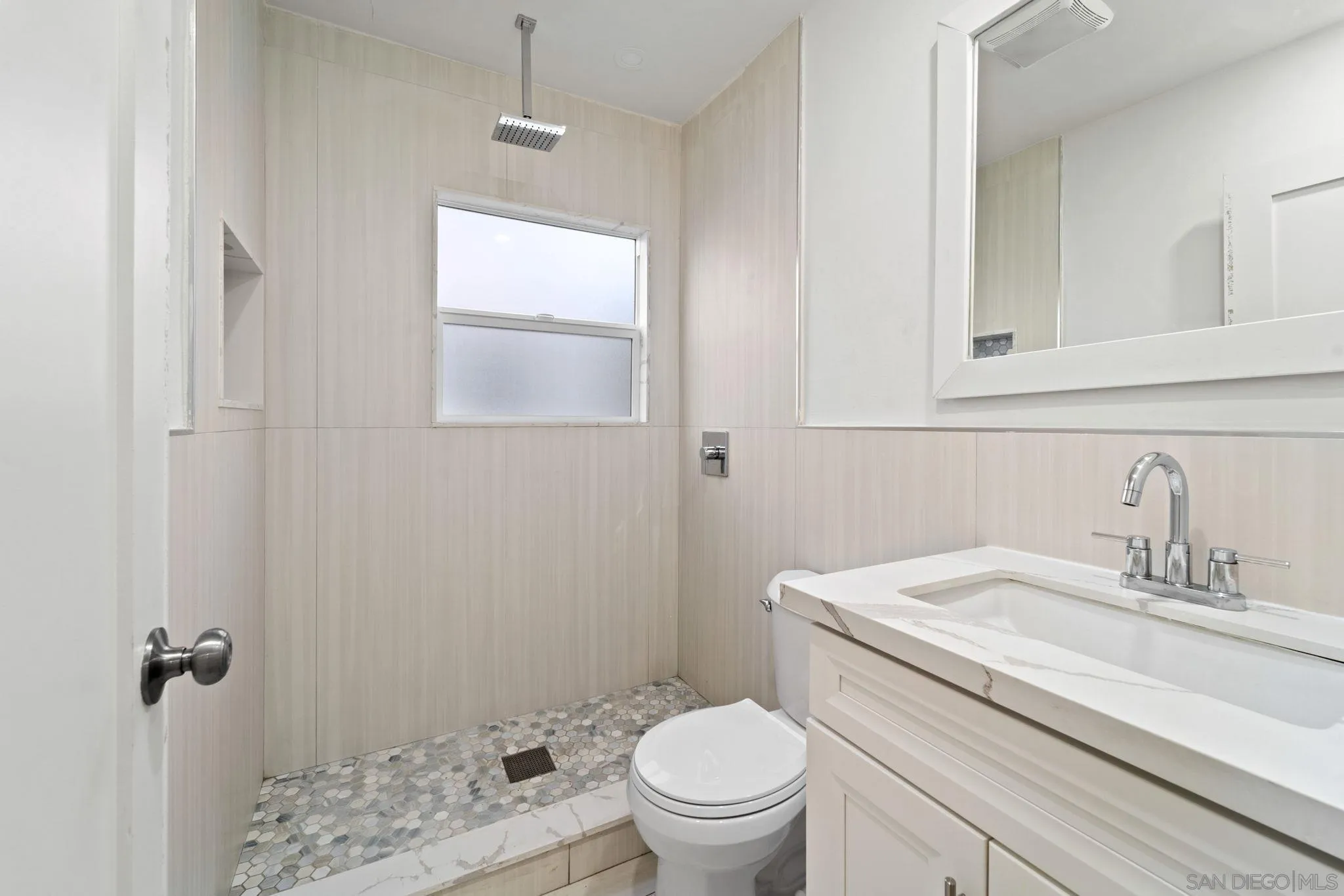 https://cdn.realtyfeed.com/cdn/127/260014363/a50ccf25a198a1c88220d78728bd867d.webp