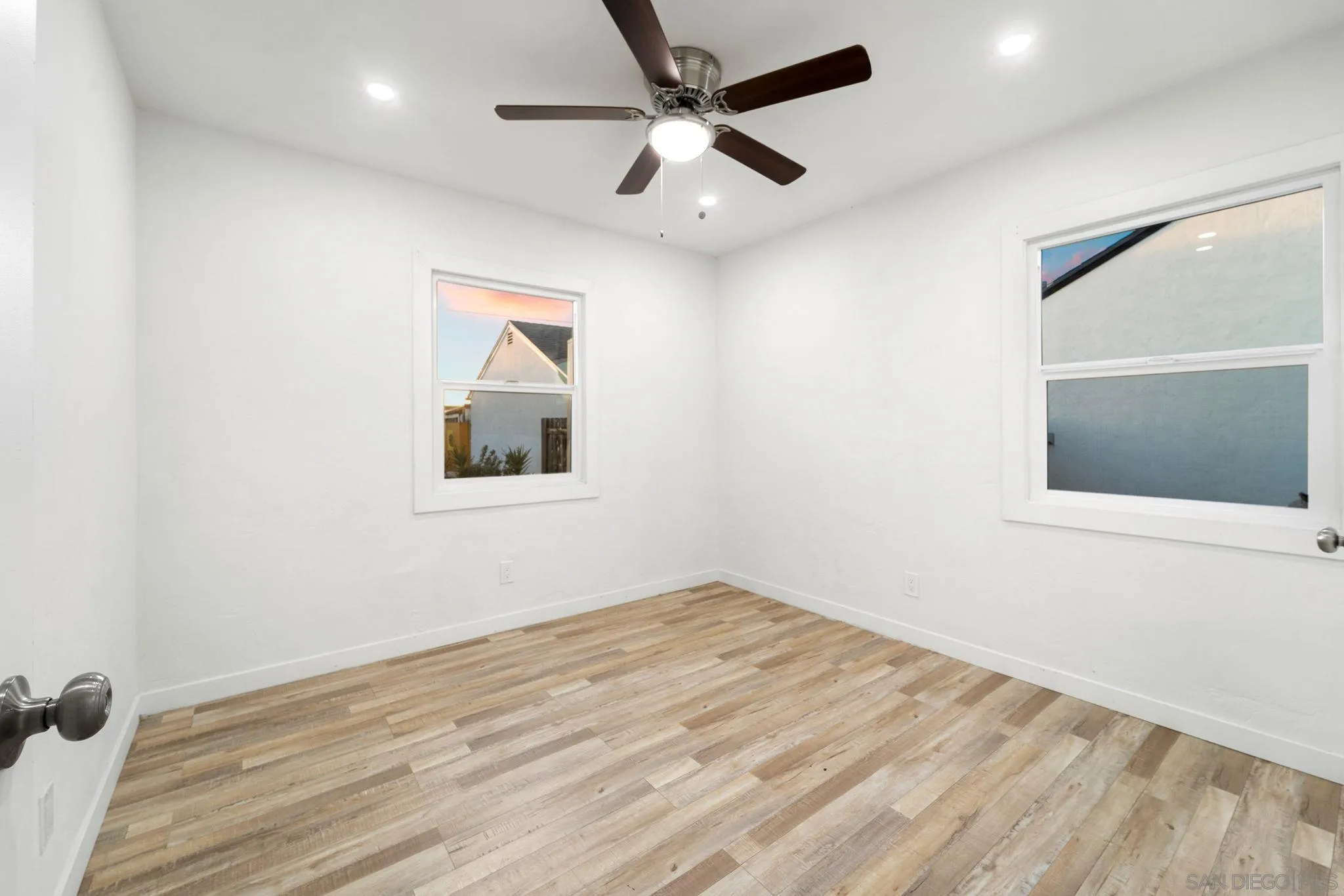 https://cdn.realtyfeed.com/cdn/127/260014363/a8aecc41d416d3fb07bf37338d8ad5b3.webp
