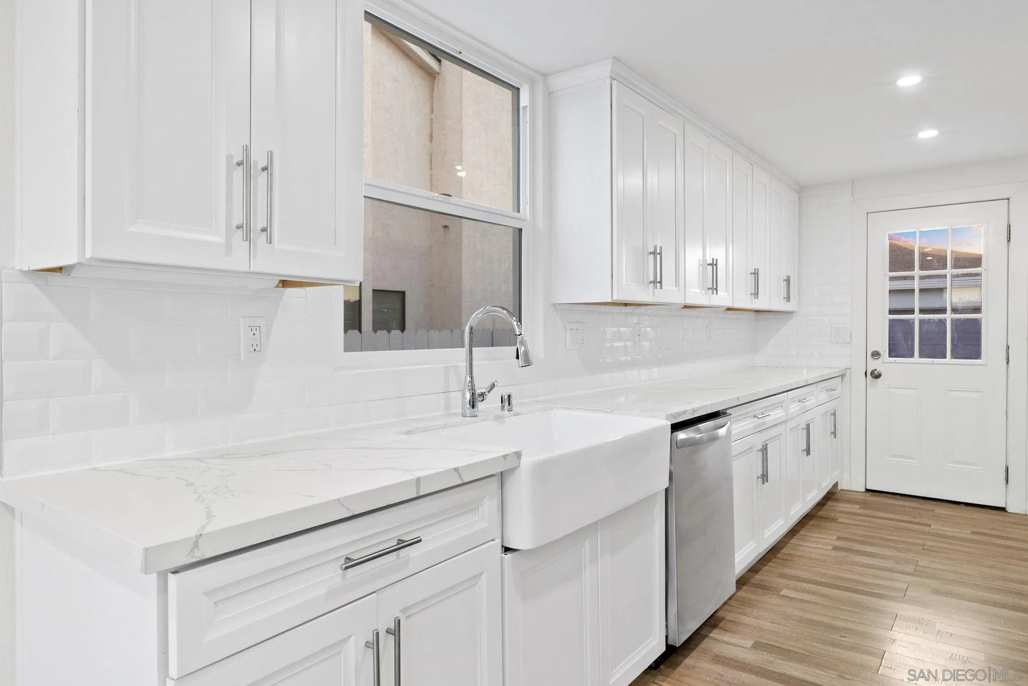 https://cdn.realtyfeed.com/cdn/127/260014363/b7f04bf7b18ed75f691a0f5527773715.webp