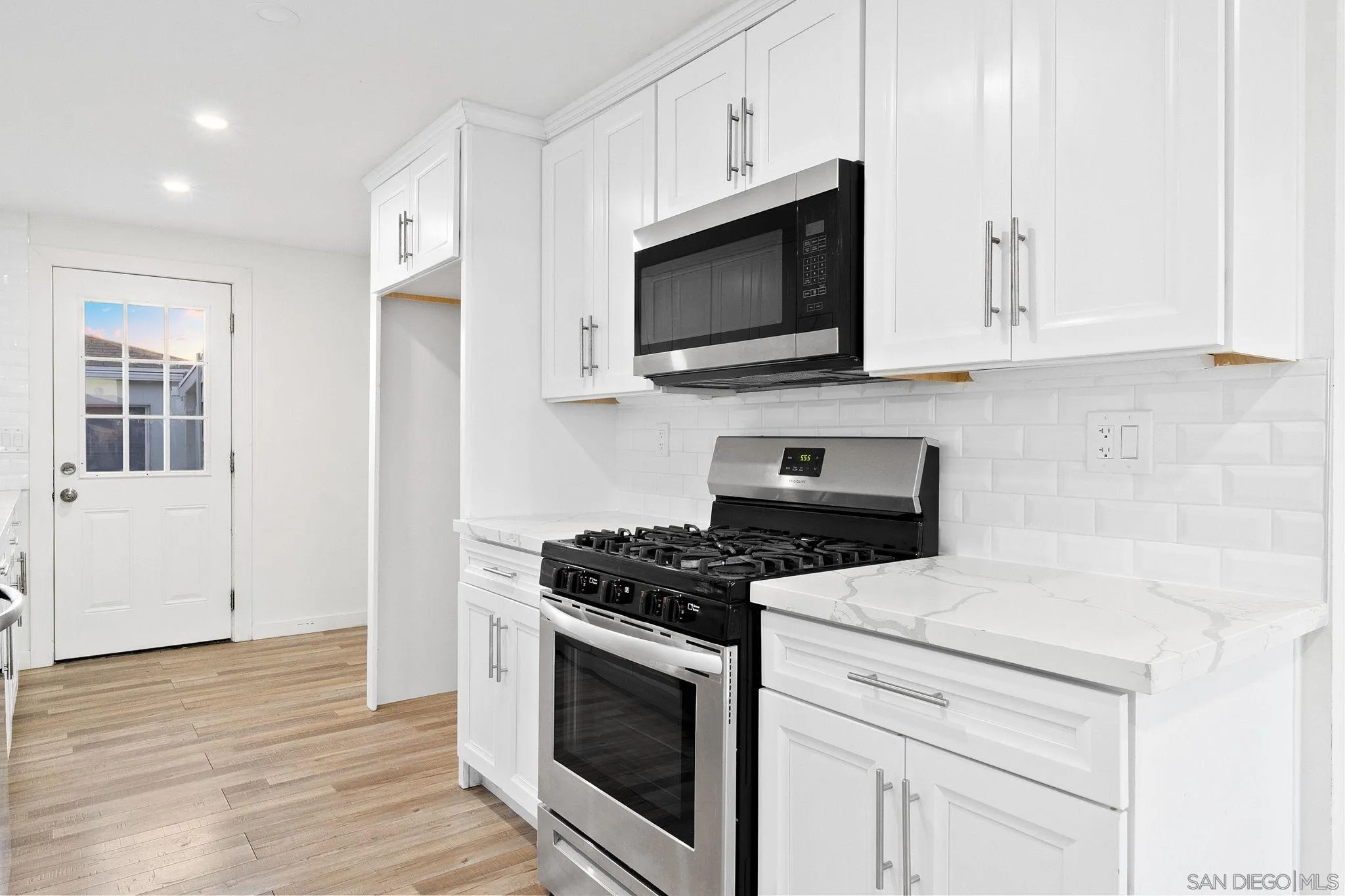 https://cdn.realtyfeed.com/cdn/127/260014363/cc12c479e3dff3dde843256a7a830617.webp
