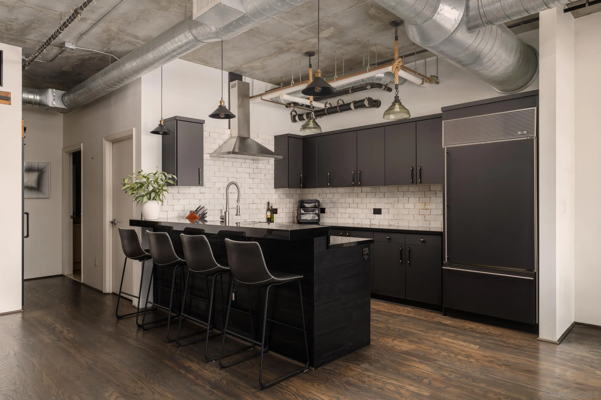 https://cdn.realtyfeed.com/cdn/127/260014364/7676c784e167c76ea0cfc29a3dff031f.webp