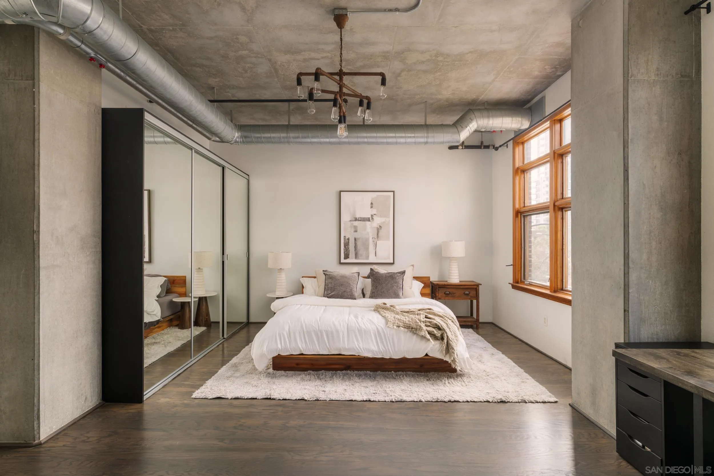 https://cdn.realtyfeed.com/cdn/127/260014364/858436b07b668408c68cc0fa74de3e57.webp
