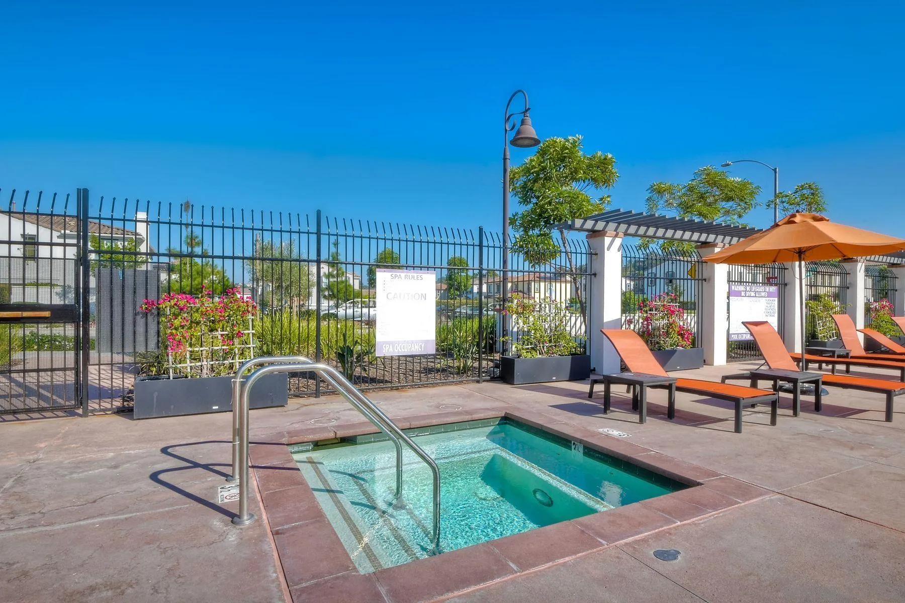 https://cdn.realtyfeed.com/cdn/127/260014366/2f3ffbda47954a34c0ce68a780a51794.webp