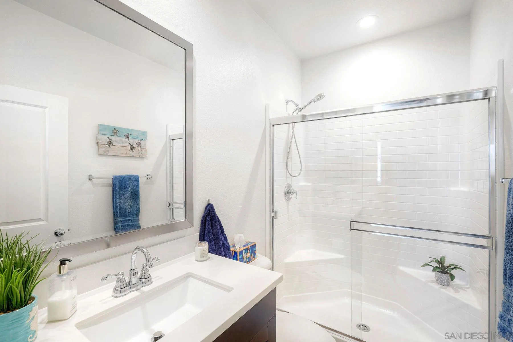 https://cdn.realtyfeed.com/cdn/127/260014366/a06595e2d504d9d78c46beae9e9ccf5c.webp