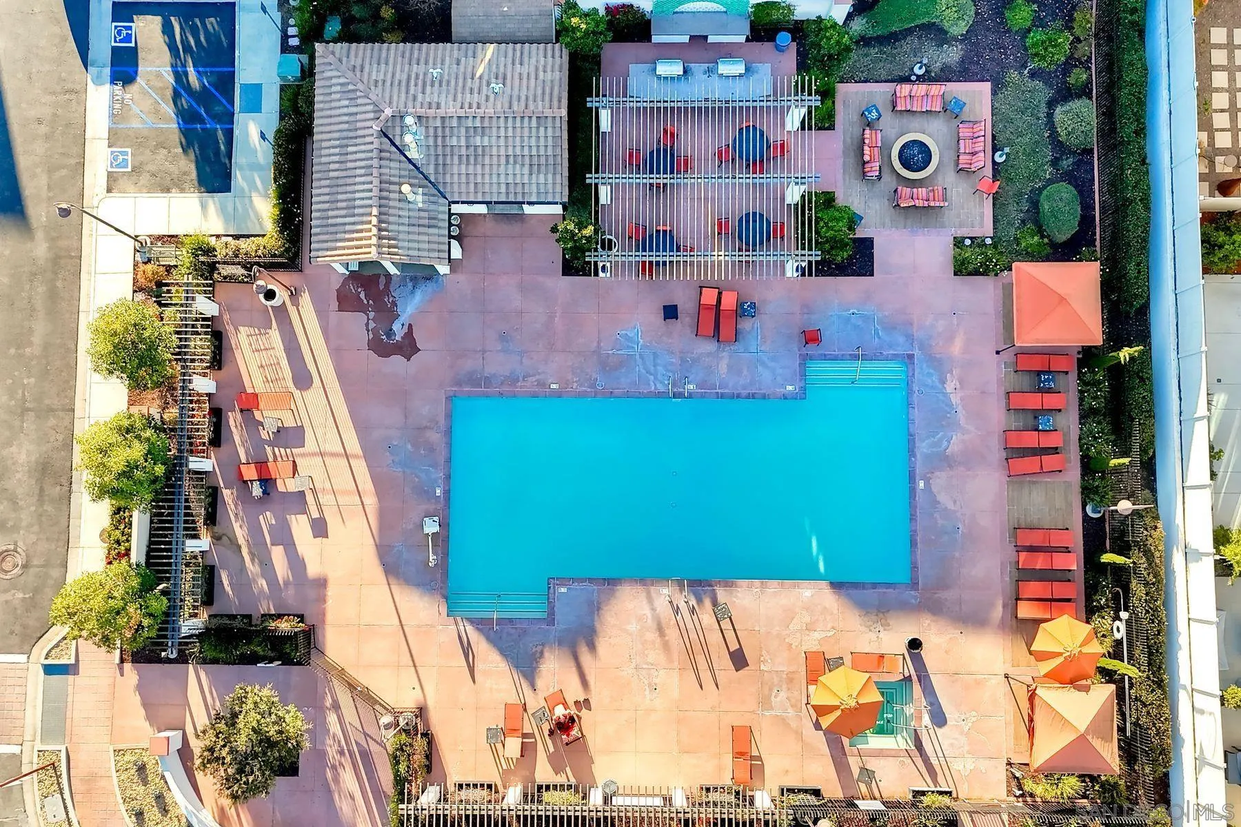 https://cdn.realtyfeed.com/cdn/127/260014366/a592d6e1ebaadc7d6661e48afa82630c.webp