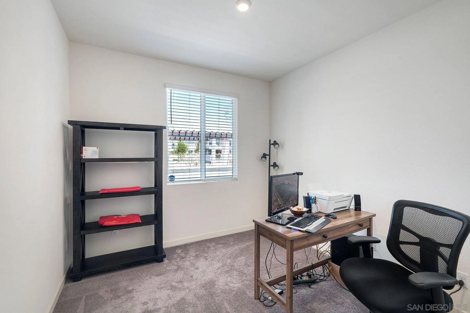 https://cdn.realtyfeed.com/cdn/127/260014366/a8590482176b892421cf5f7e51970437.webp