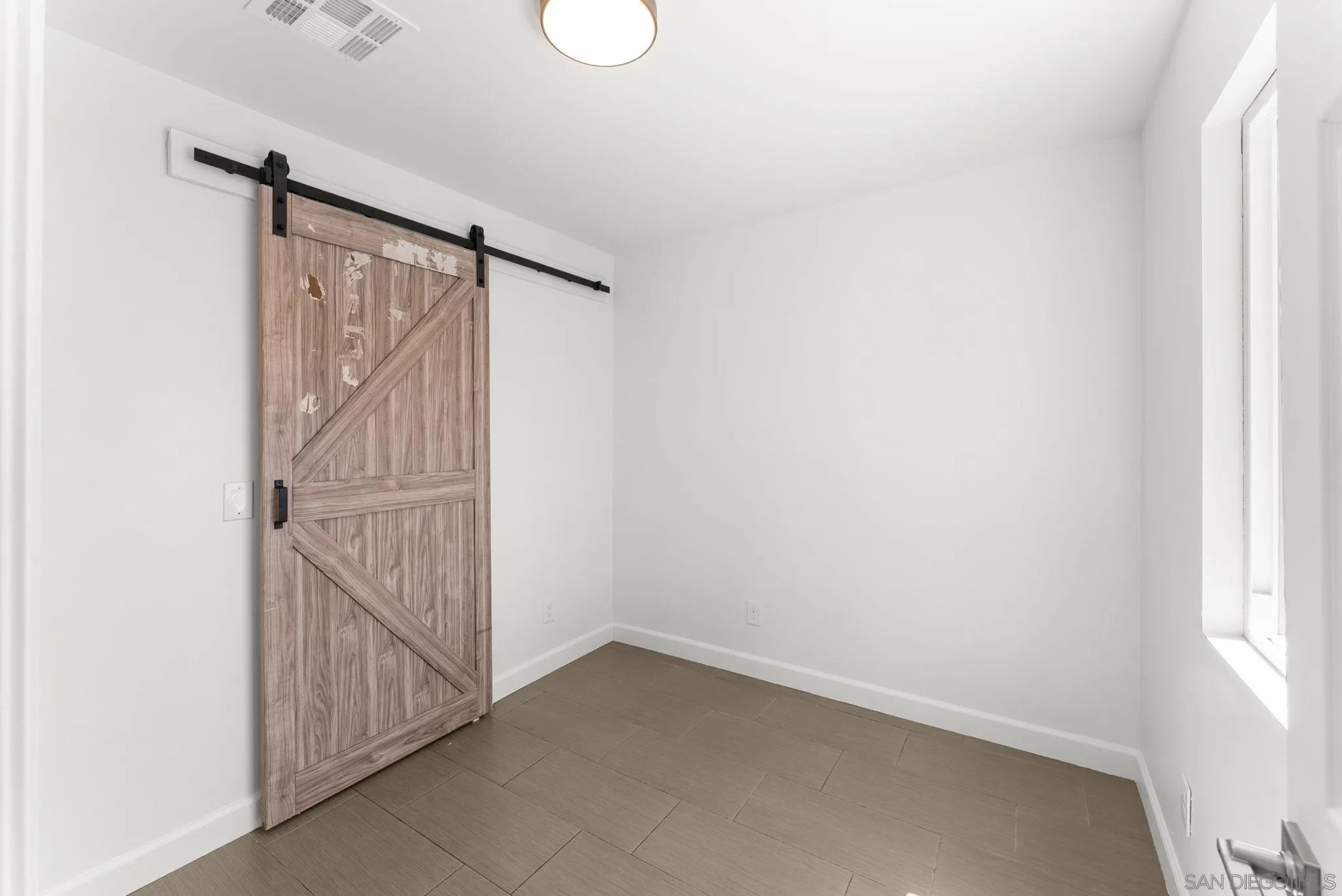 https://cdn.realtyfeed.com/cdn/127/260014367/75a039a4f63e37f1b09b1da002ae8344.webp