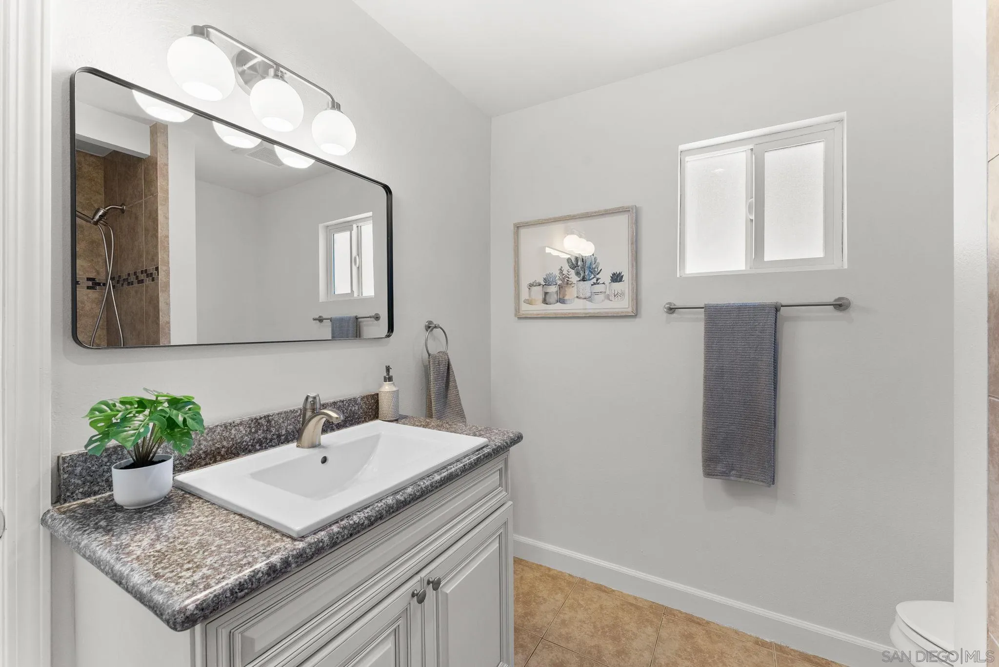 https://cdn.realtyfeed.com/cdn/127/260014367/d8c9327897d567abb16e5e0ddaaa580d.webp