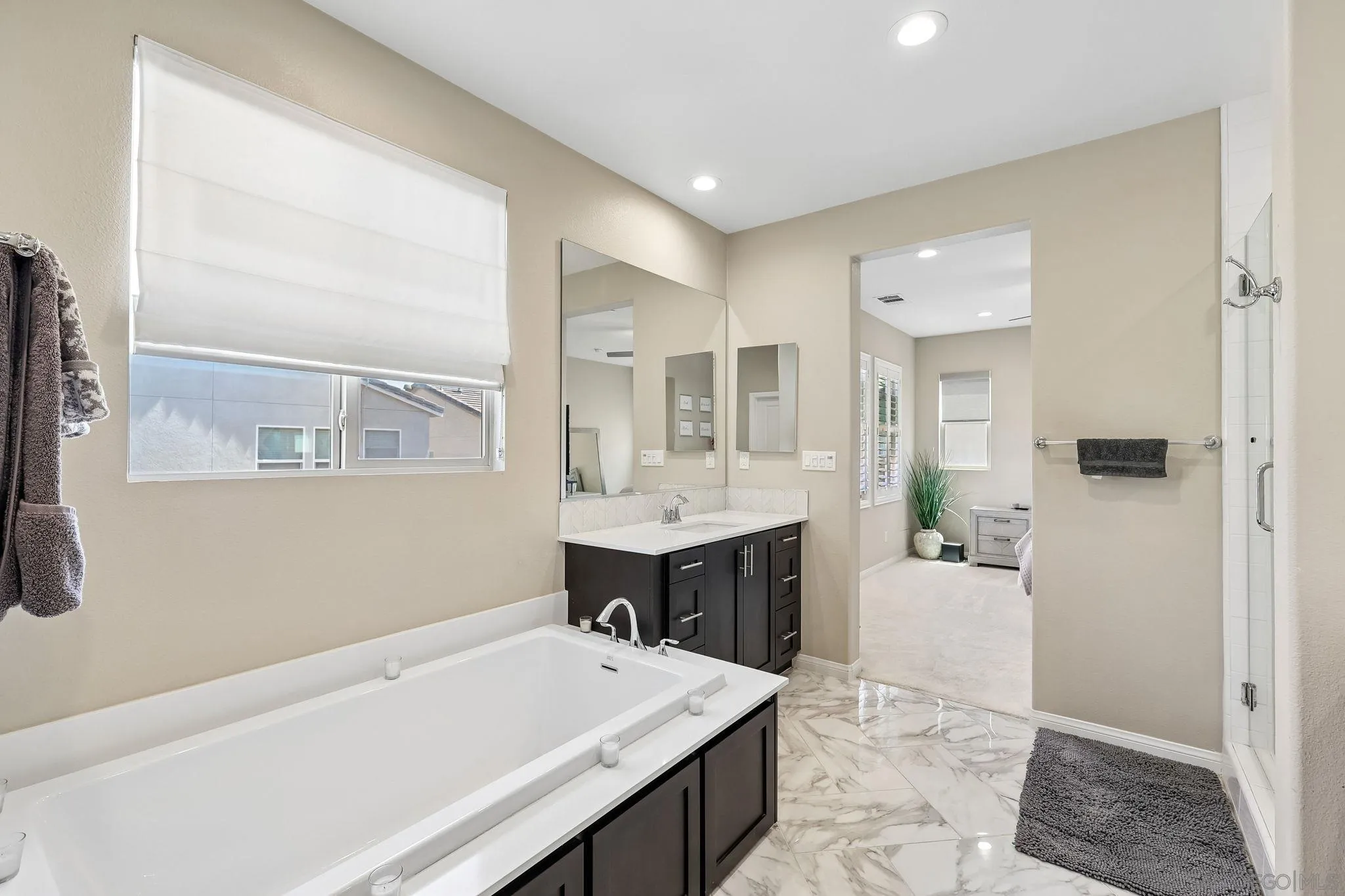 https://cdn.realtyfeed.com/cdn/127/260014379/4d938677caa862f9e5df9276b53ee433.webp