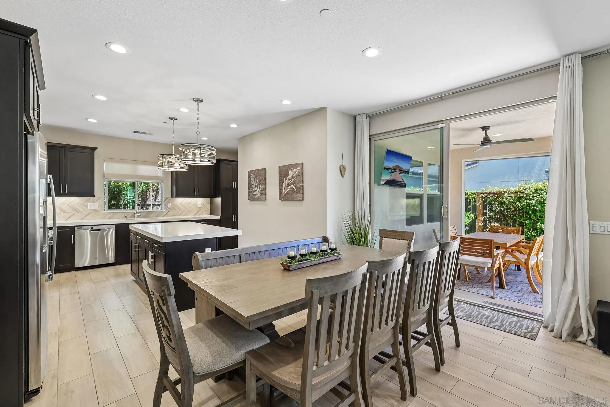 https://cdn.realtyfeed.com/cdn/127/260014379/6977cff01c4d3ec59012be5a510b0c13.webp