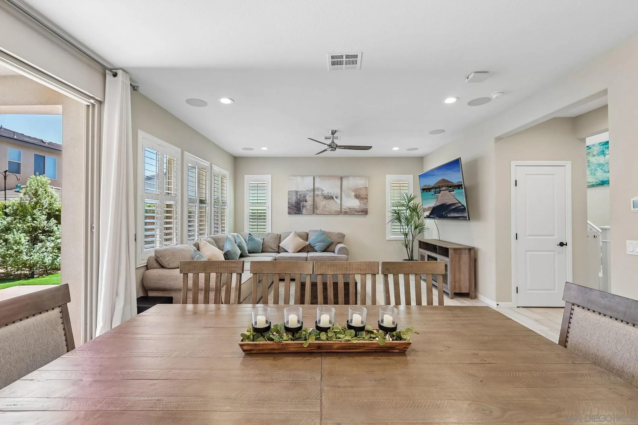 https://cdn.realtyfeed.com/cdn/127/260014379/b313d549bba1b654b1325fefad9fff34.webp