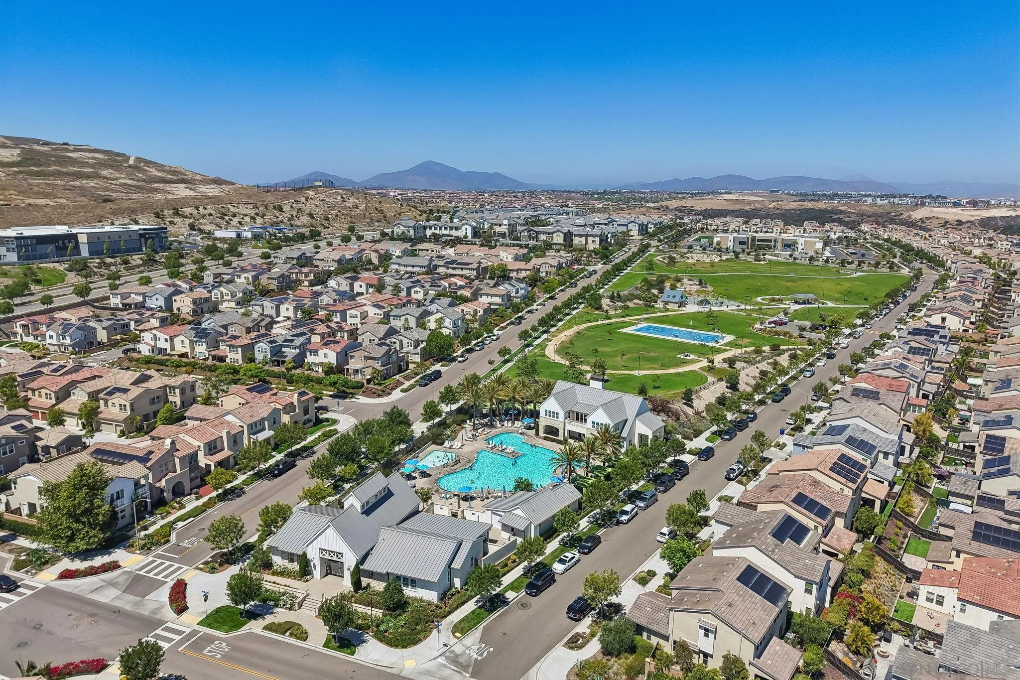 https://cdn.realtyfeed.com/cdn/127/260014379/cd50daae1ea89ddd339b52d619ad9e14.webp
