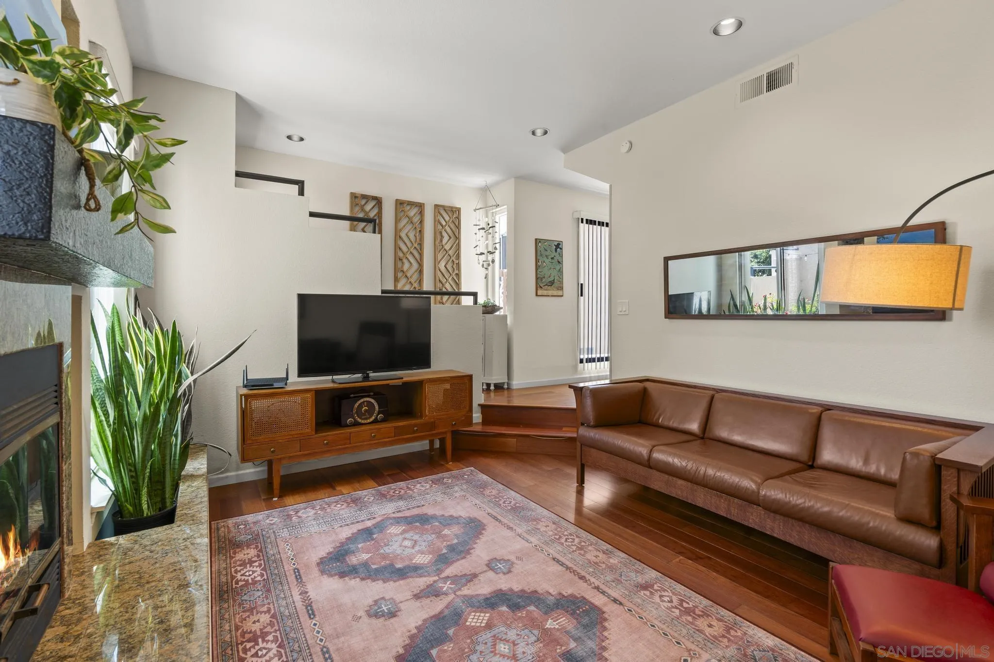 https://cdn.realtyfeed.com/cdn/127/260014380/2dc7c2798db484b49f425a05161ef6bd.webp