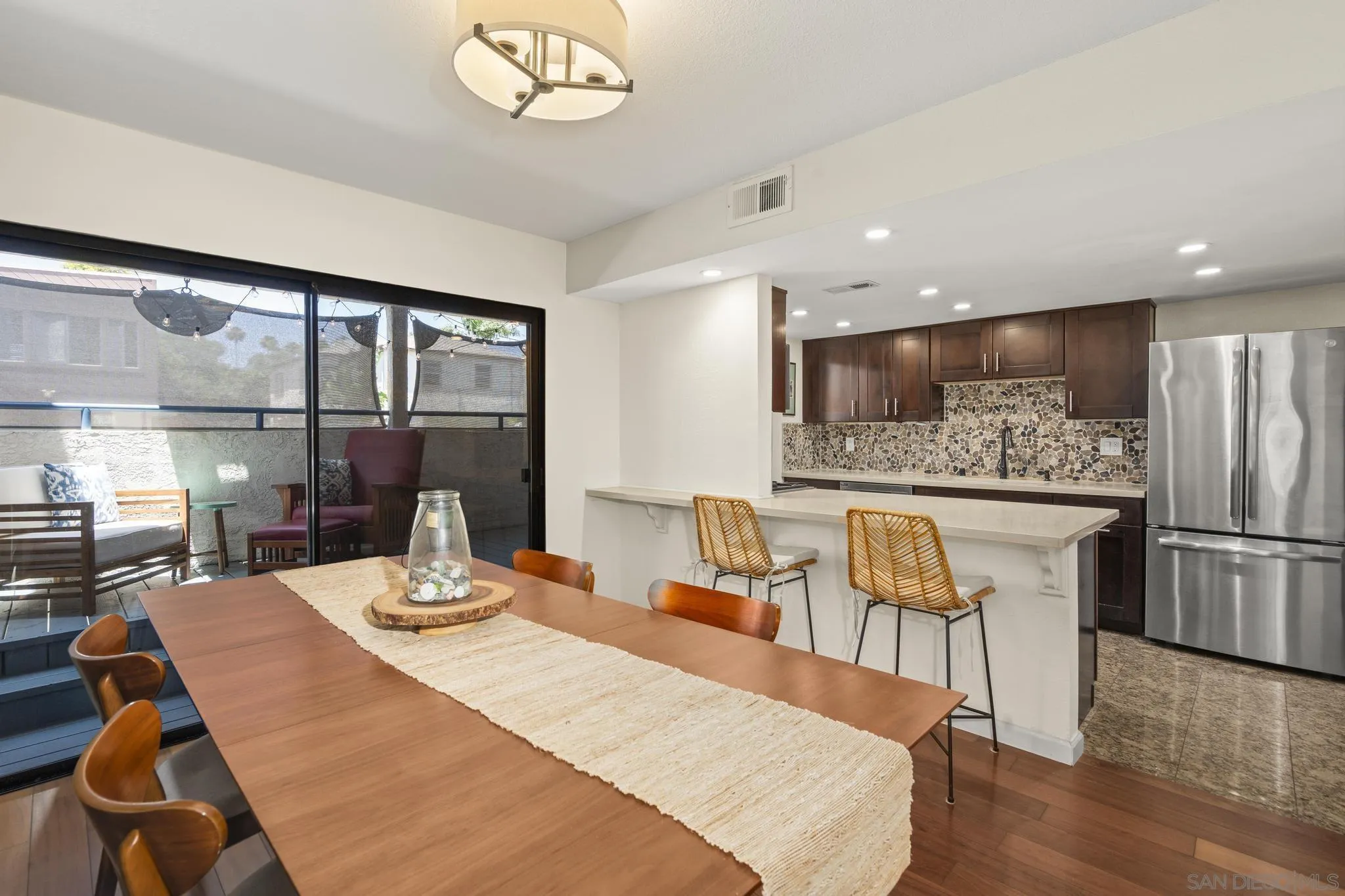 Photo #3: 260014380 Listing: Photo #3