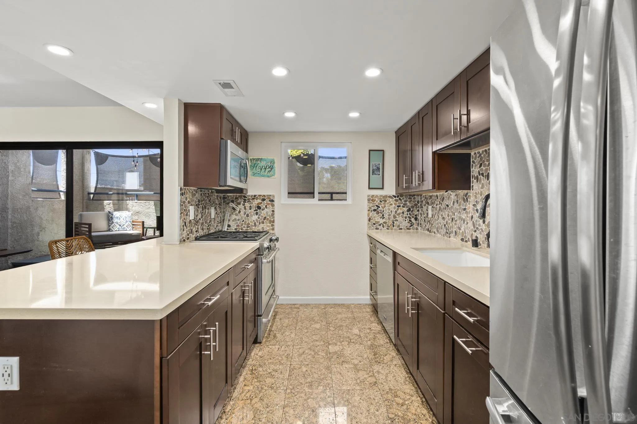 https://cdn.realtyfeed.com/cdn/127/260014380/bb695dbee92fe4ec003bce3eefa031d9.webp
