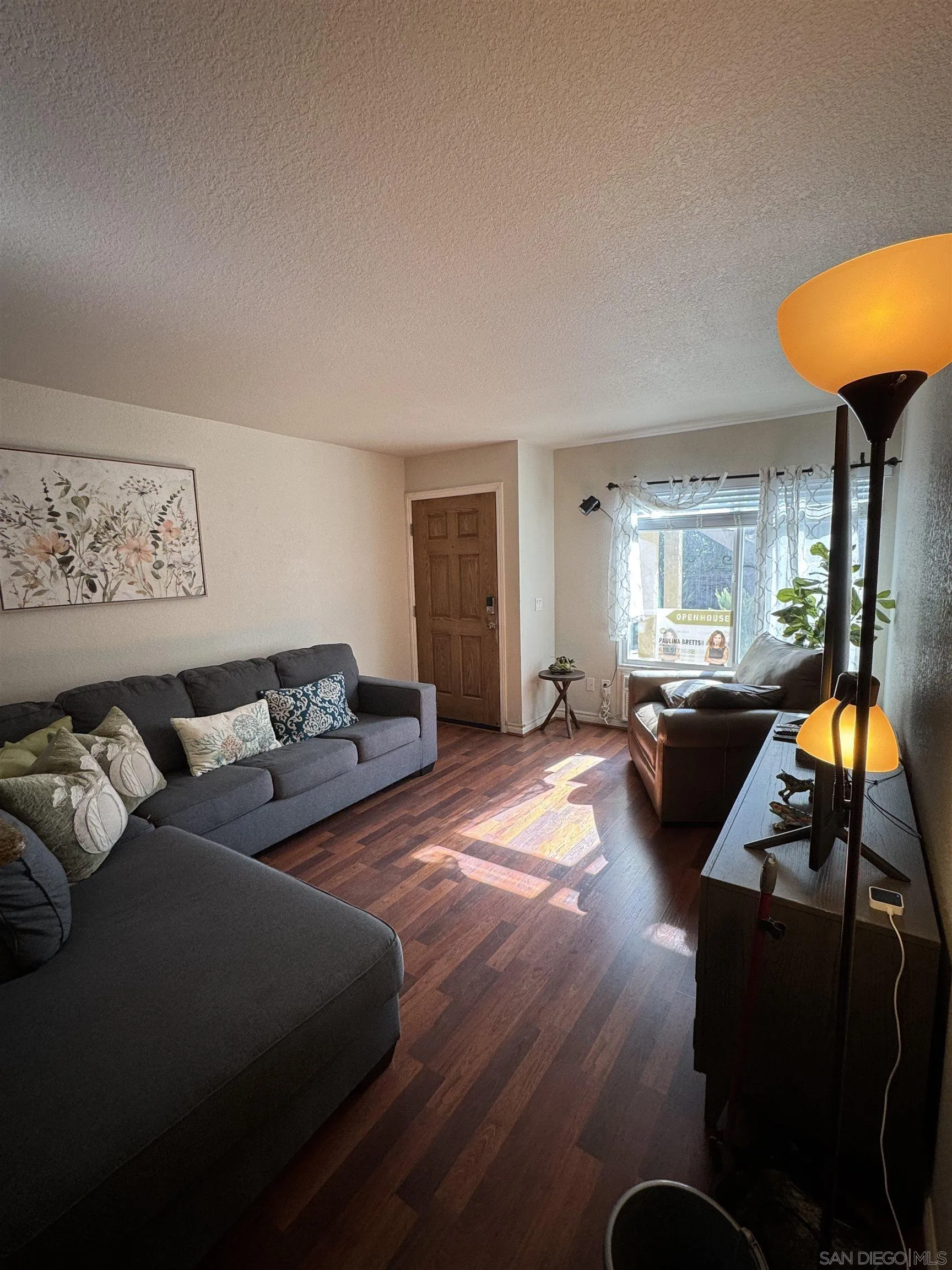 https://cdn.realtyfeed.com/cdn/127/260014383/1408c0ee374b7e9f437441734d7bed18.webp