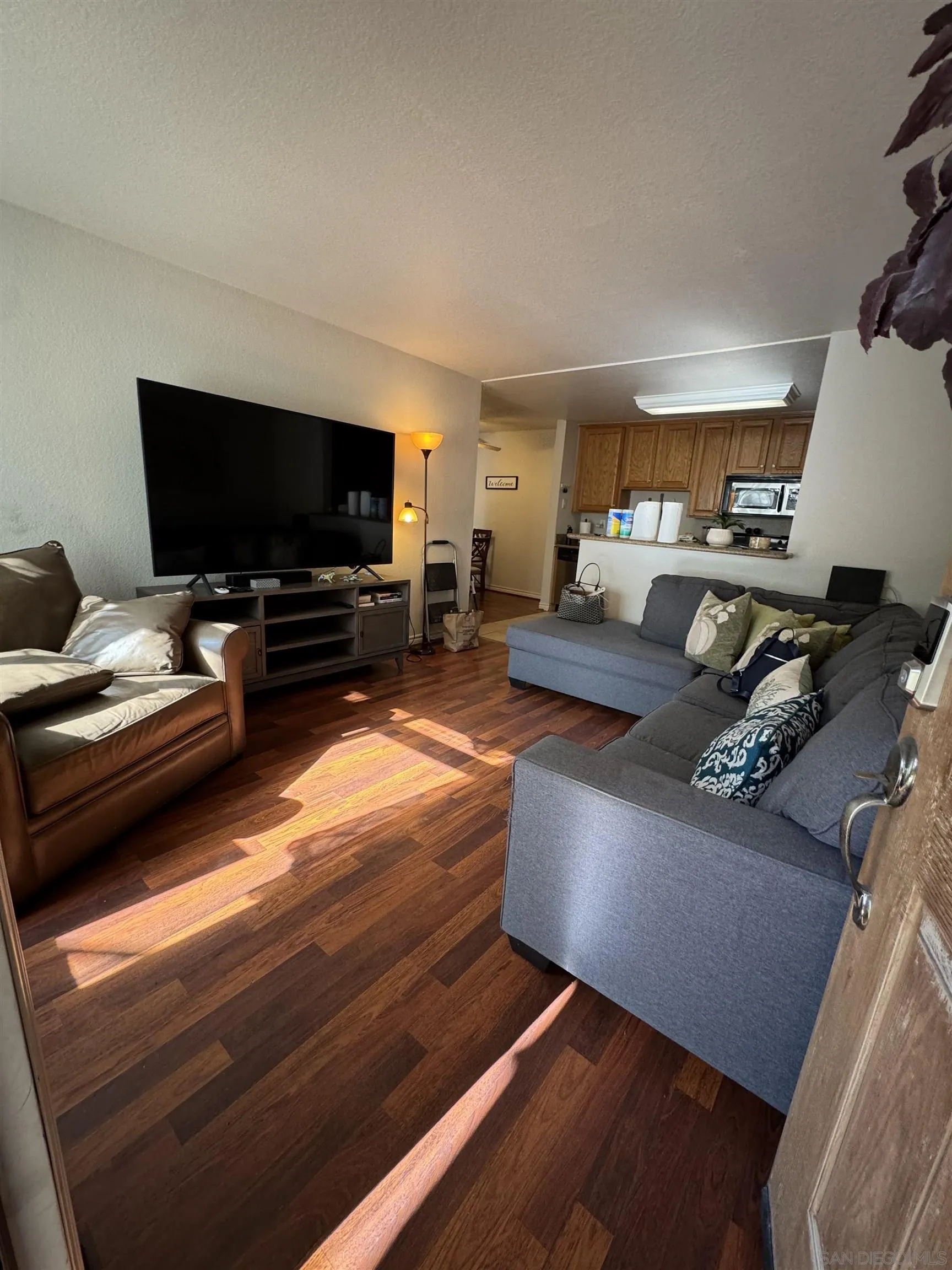 https://cdn.realtyfeed.com/cdn/127/260014383/467022d7028781b3f76517ea61e6c19c.webp