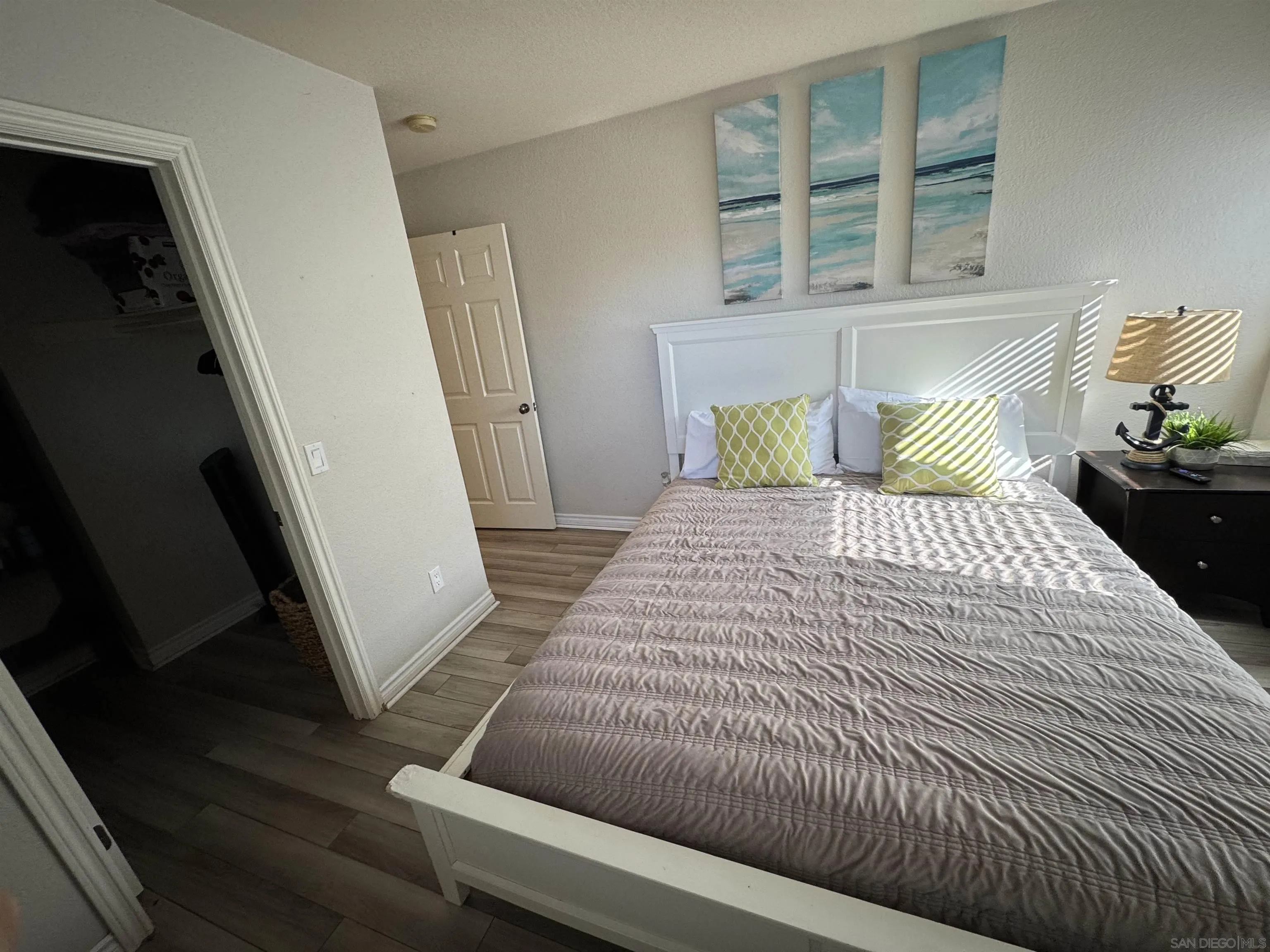 https://cdn.realtyfeed.com/cdn/127/260014383/eb06941d35ebe1d319ec816499b1323b.webp