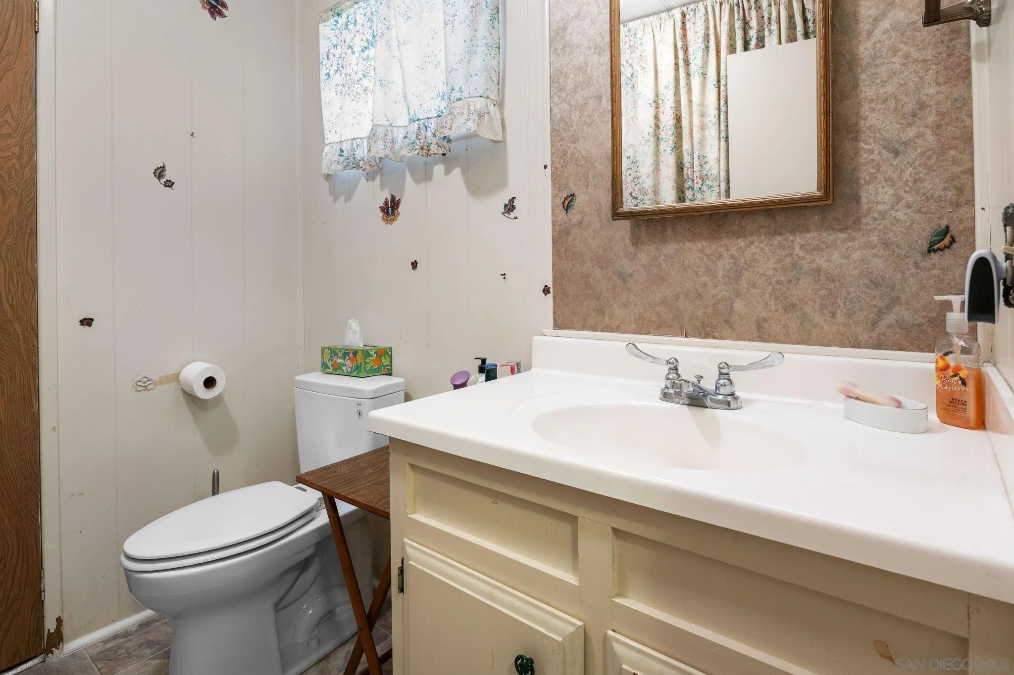 https://cdn.realtyfeed.com/cdn/127/260014384/043852729ffd4011b593f447db3a6d1c.webp