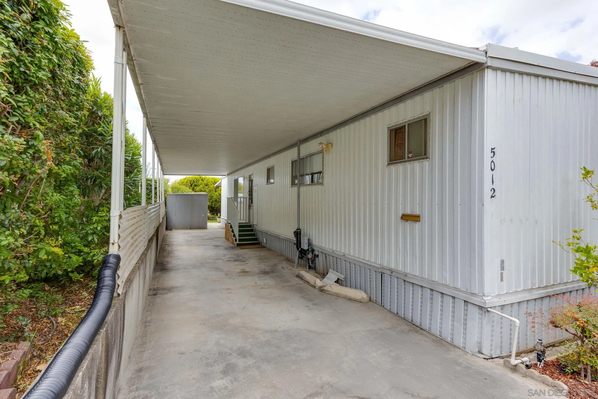 https://cdn.realtyfeed.com/cdn/127/260014384/08c034f81bfbfa66341ccf24caa210fc.webp