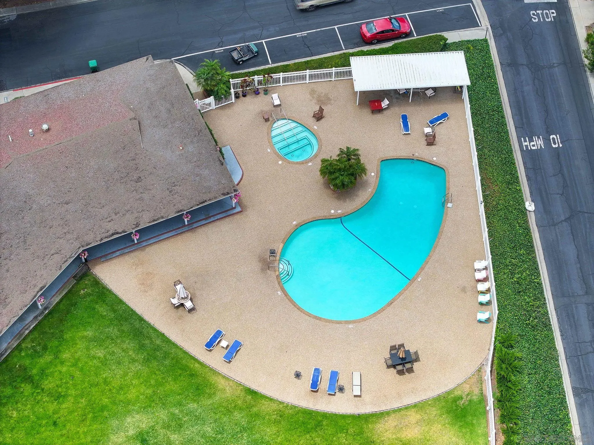 https://cdn.realtyfeed.com/cdn/127/260014384/68c49b73cbf53815d7eb952ec013340b.webp