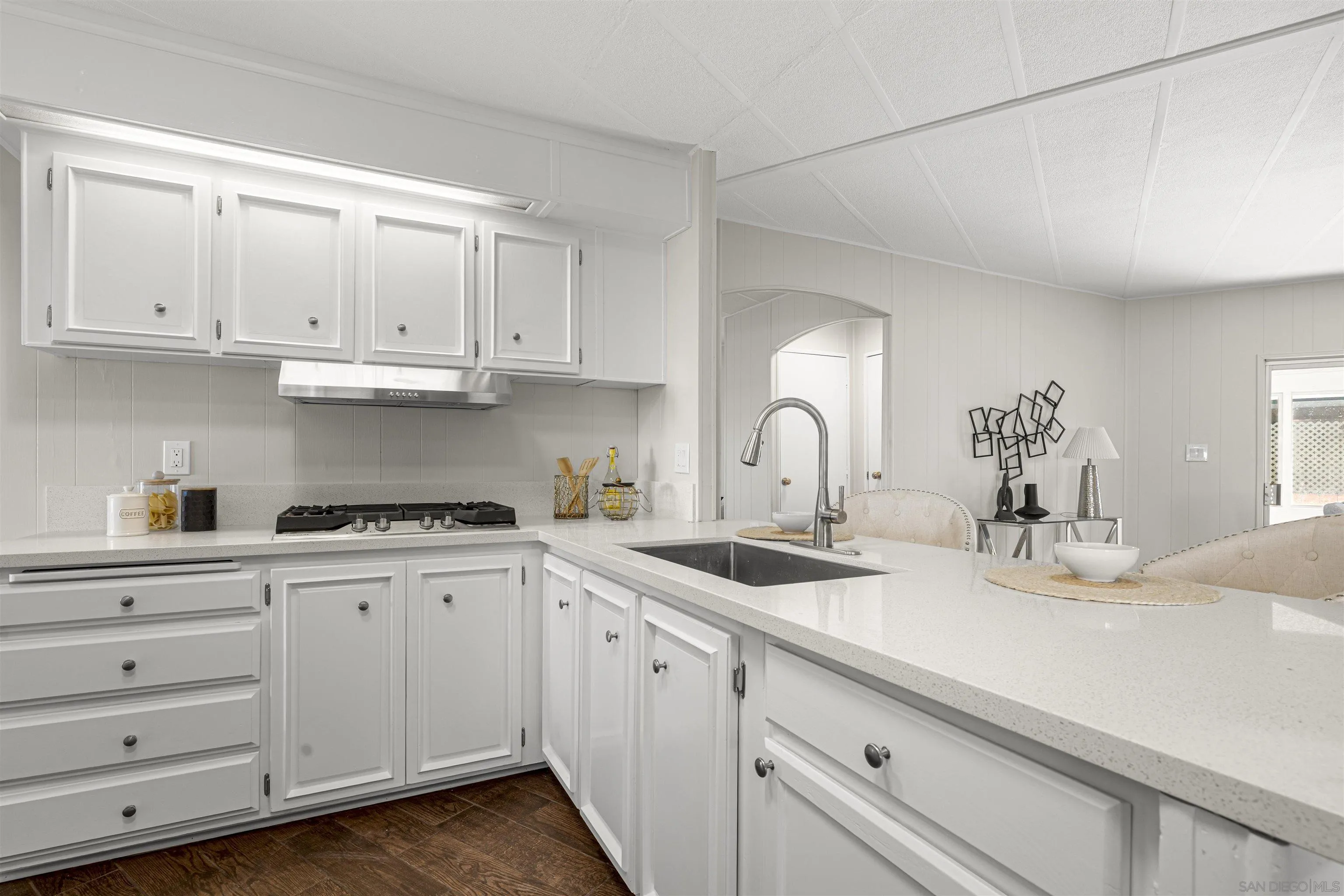 https://cdn.realtyfeed.com/cdn/127/260014385/639298da495858aa5d491c64b04697c3.webp