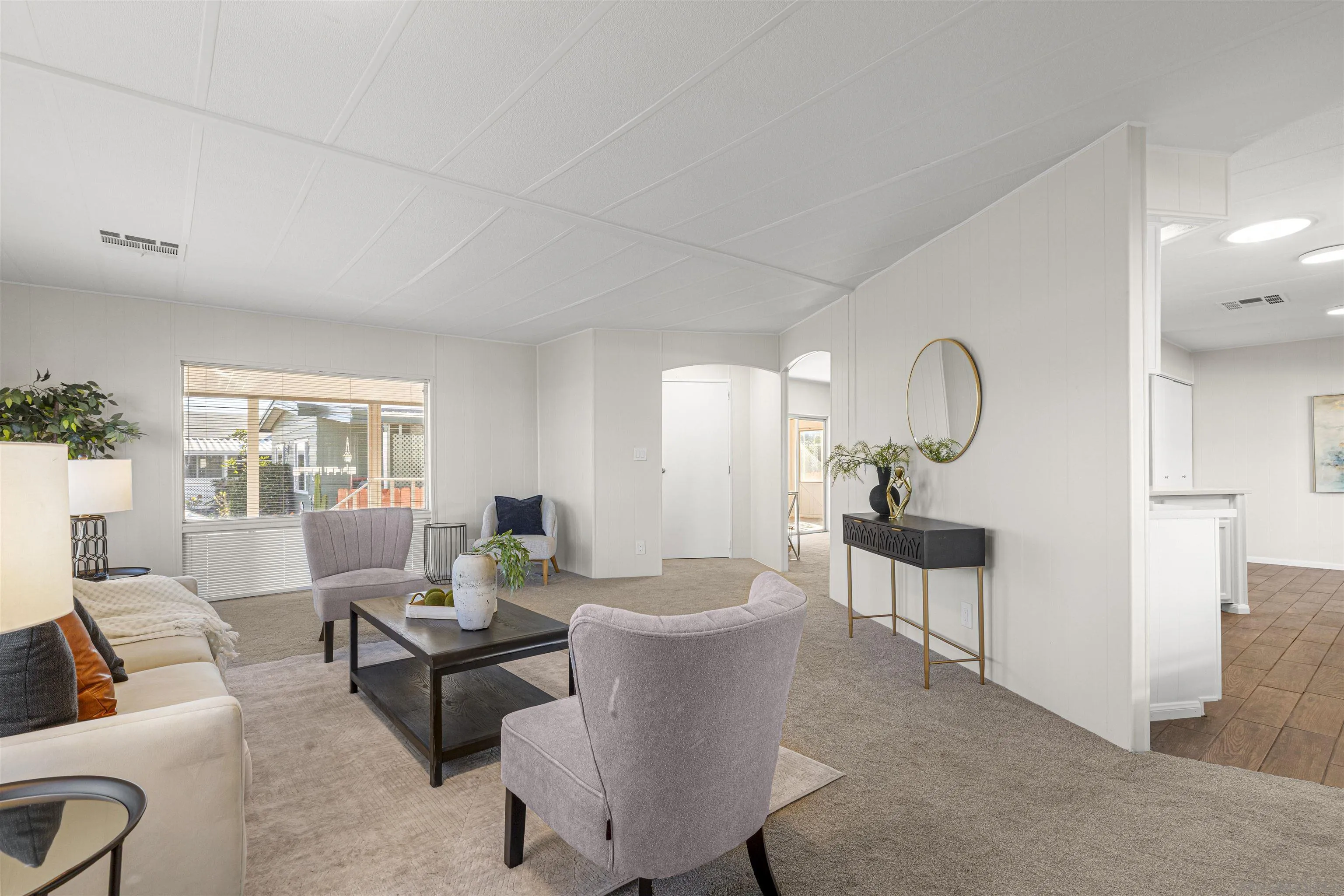 https://cdn.realtyfeed.com/cdn/127/260014385/6a05db9aa78455c3b819047393be1418.webp