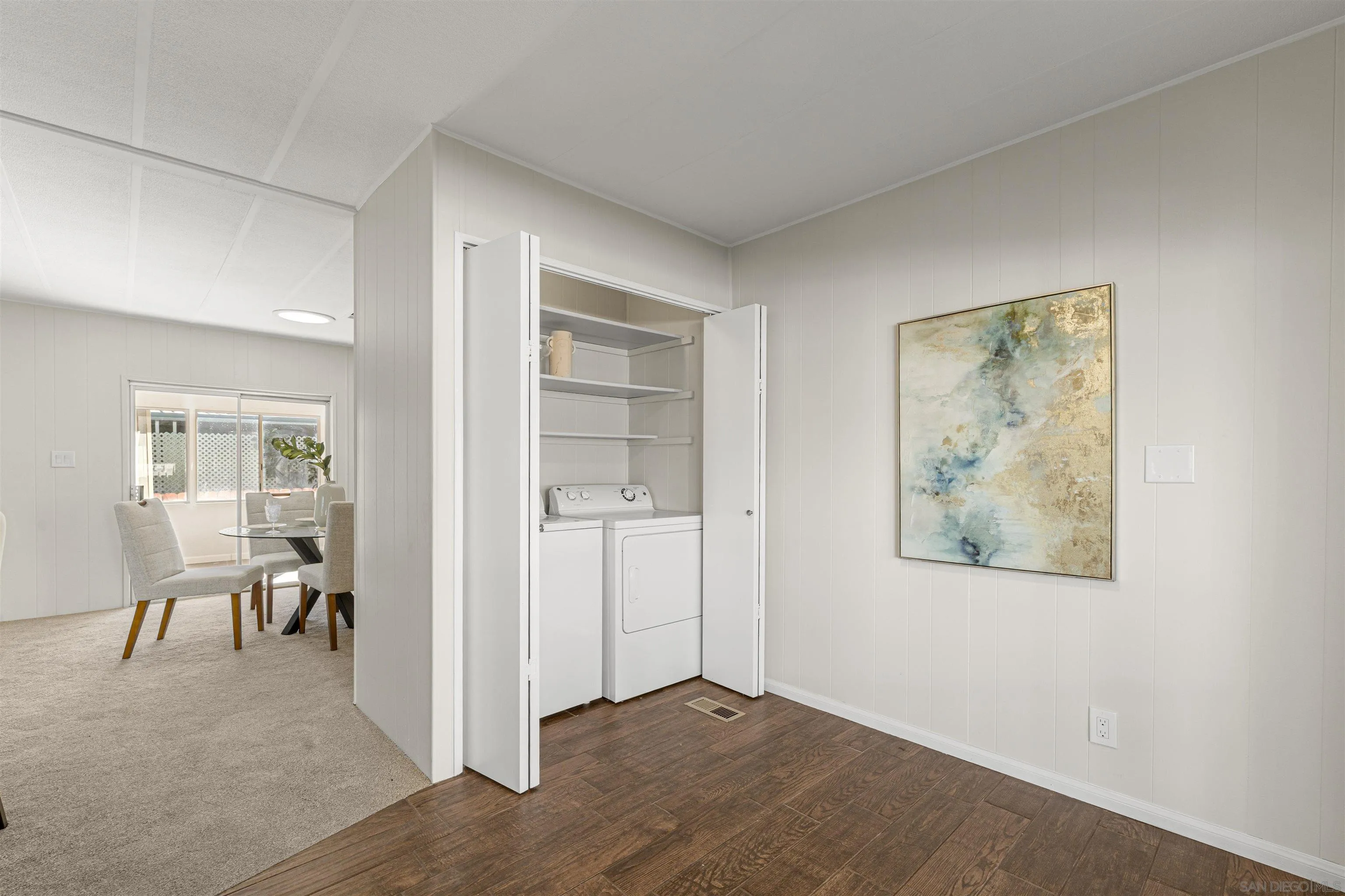 https://cdn.realtyfeed.com/cdn/127/260014385/ebe264c0d8d3de9f86d9be786e965852.webp