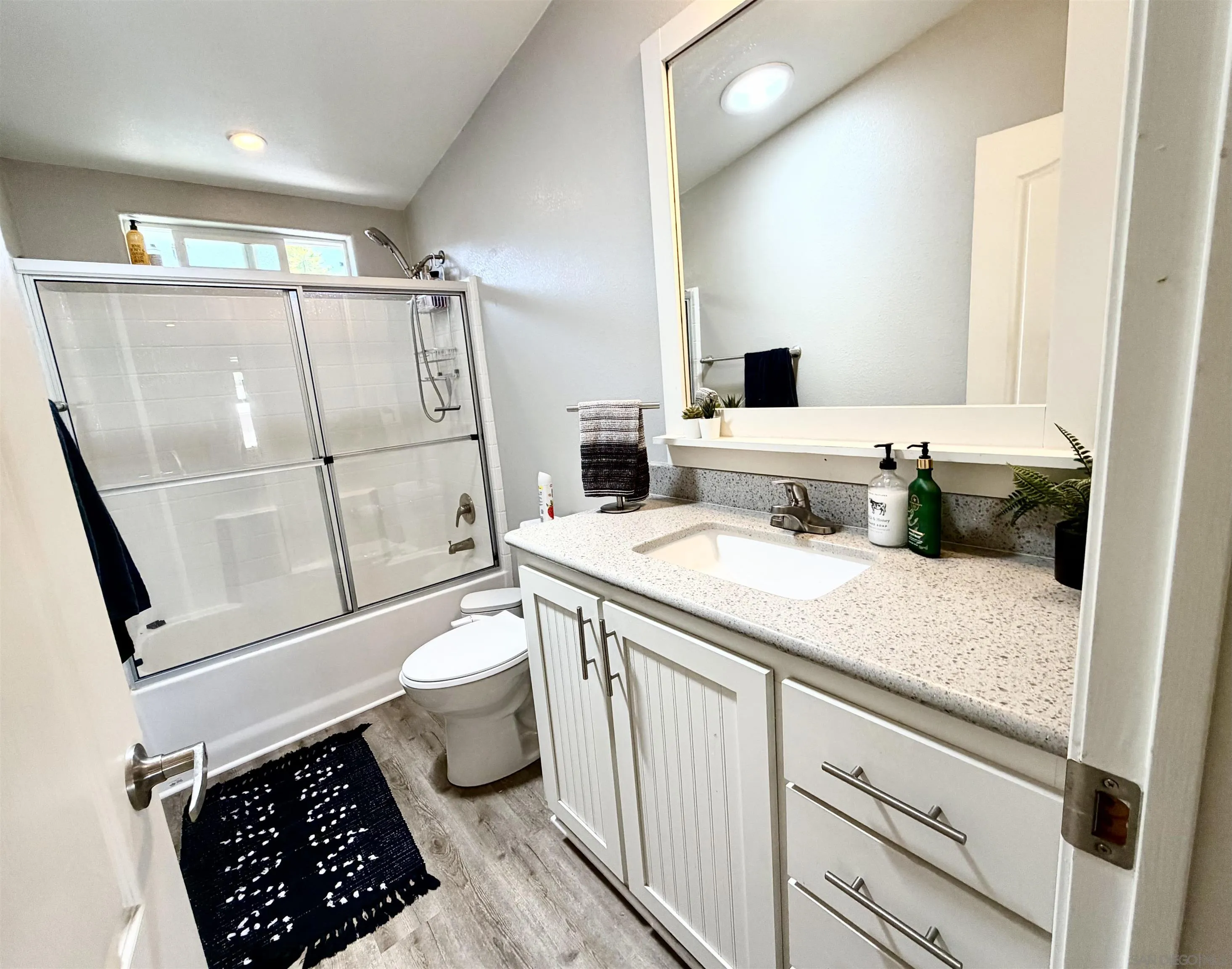 https://cdn.realtyfeed.com/cdn/127/260014390/36fd88578916f0b09d89a75540c5e2ba.webp