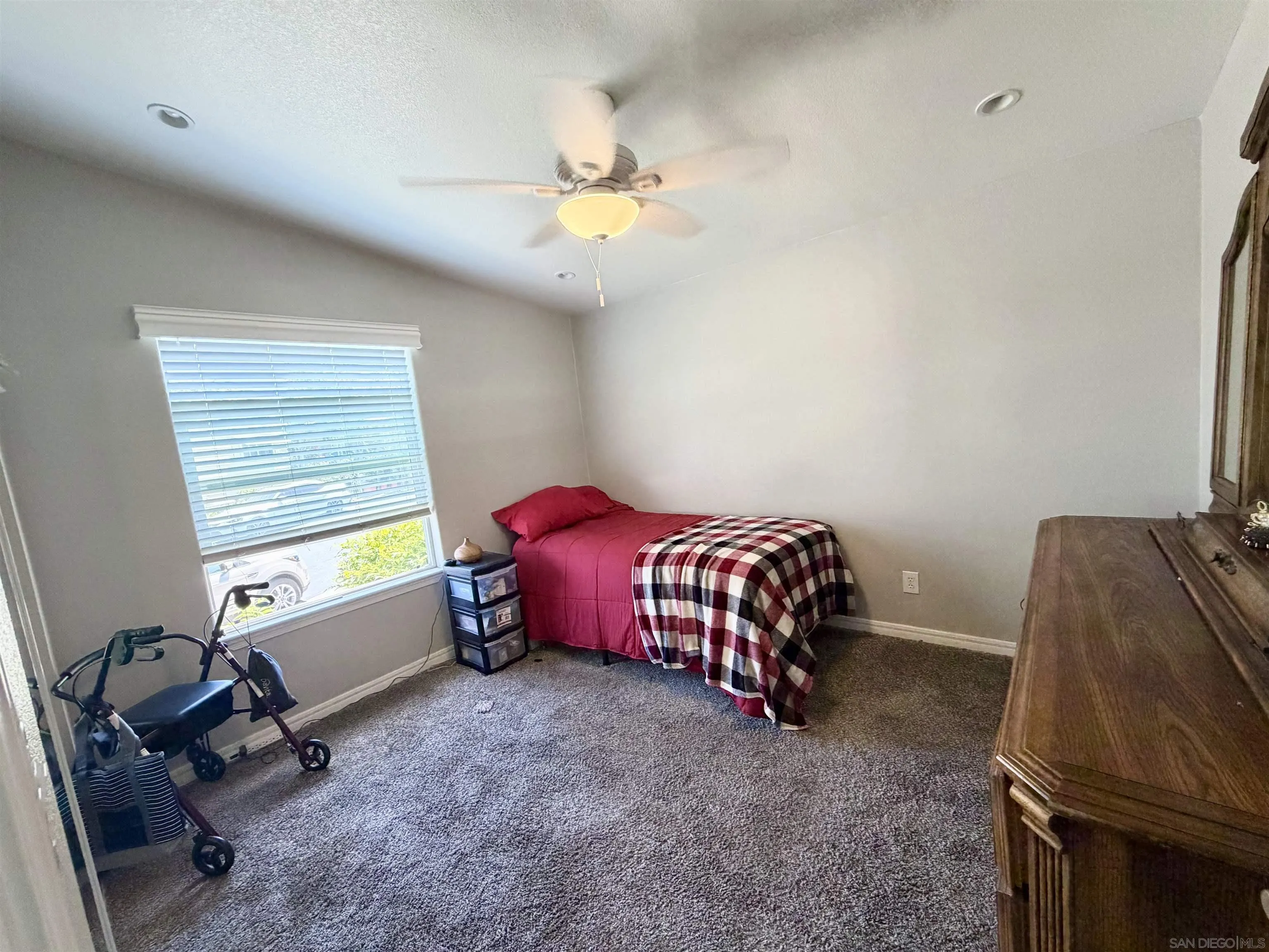 https://cdn.realtyfeed.com/cdn/127/260014390/45c41c64a8d823ddaef86413609a2681.webp