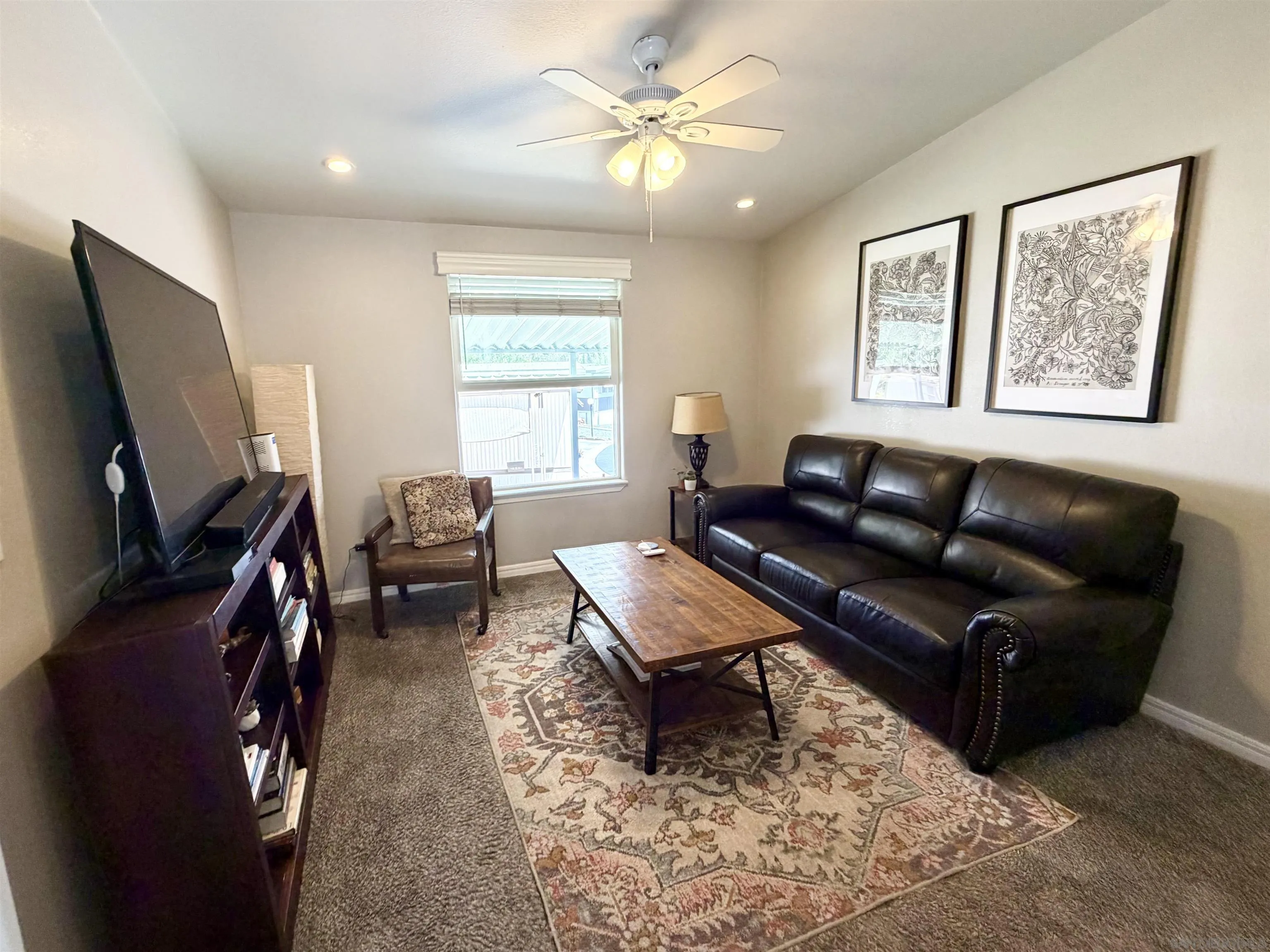 https://cdn.realtyfeed.com/cdn/127/260014390/9cd912370ccbd23c80ed352b999b0358.webp