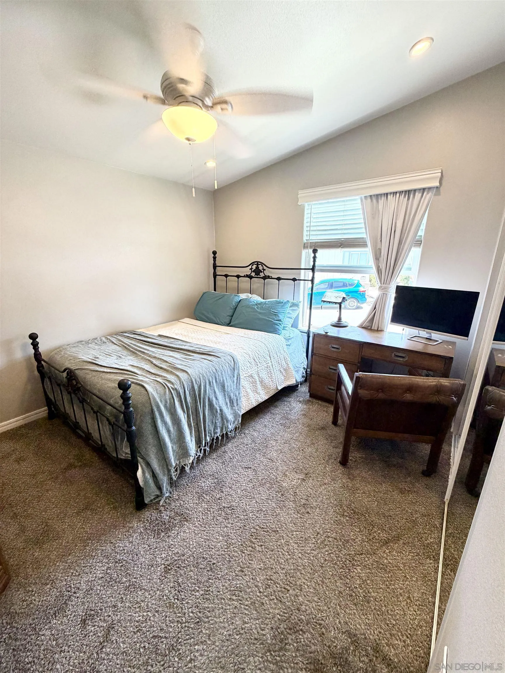 https://cdn.realtyfeed.com/cdn/127/260014390/9d3ef3f6607d6e66331ece677dc3f811.webp