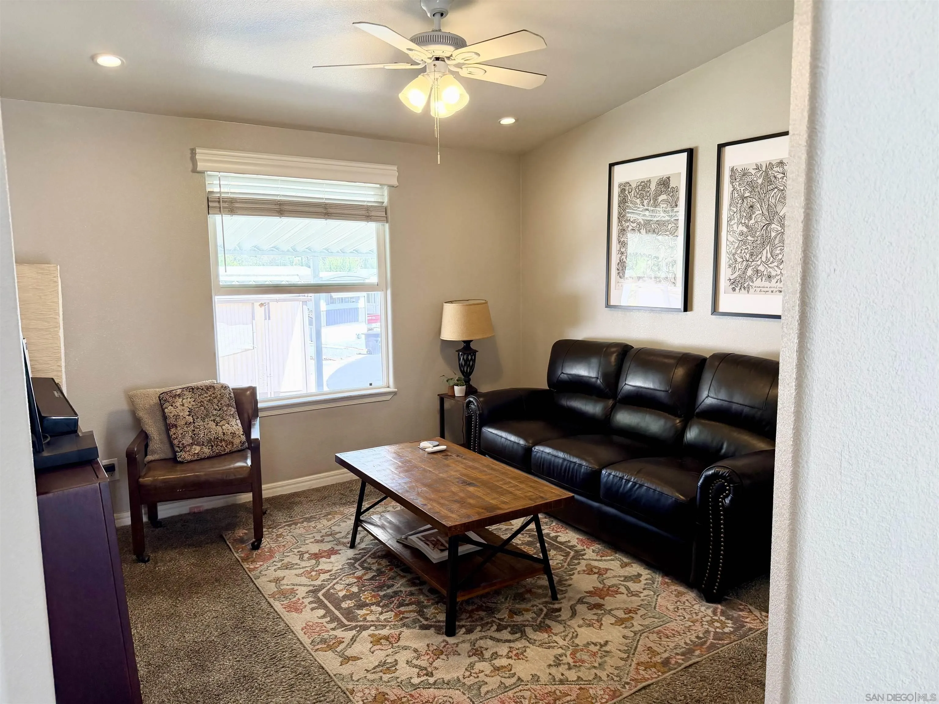 https://cdn.realtyfeed.com/cdn/127/260014390/ecc3728899b70cb9e6b253666f96062b.webp