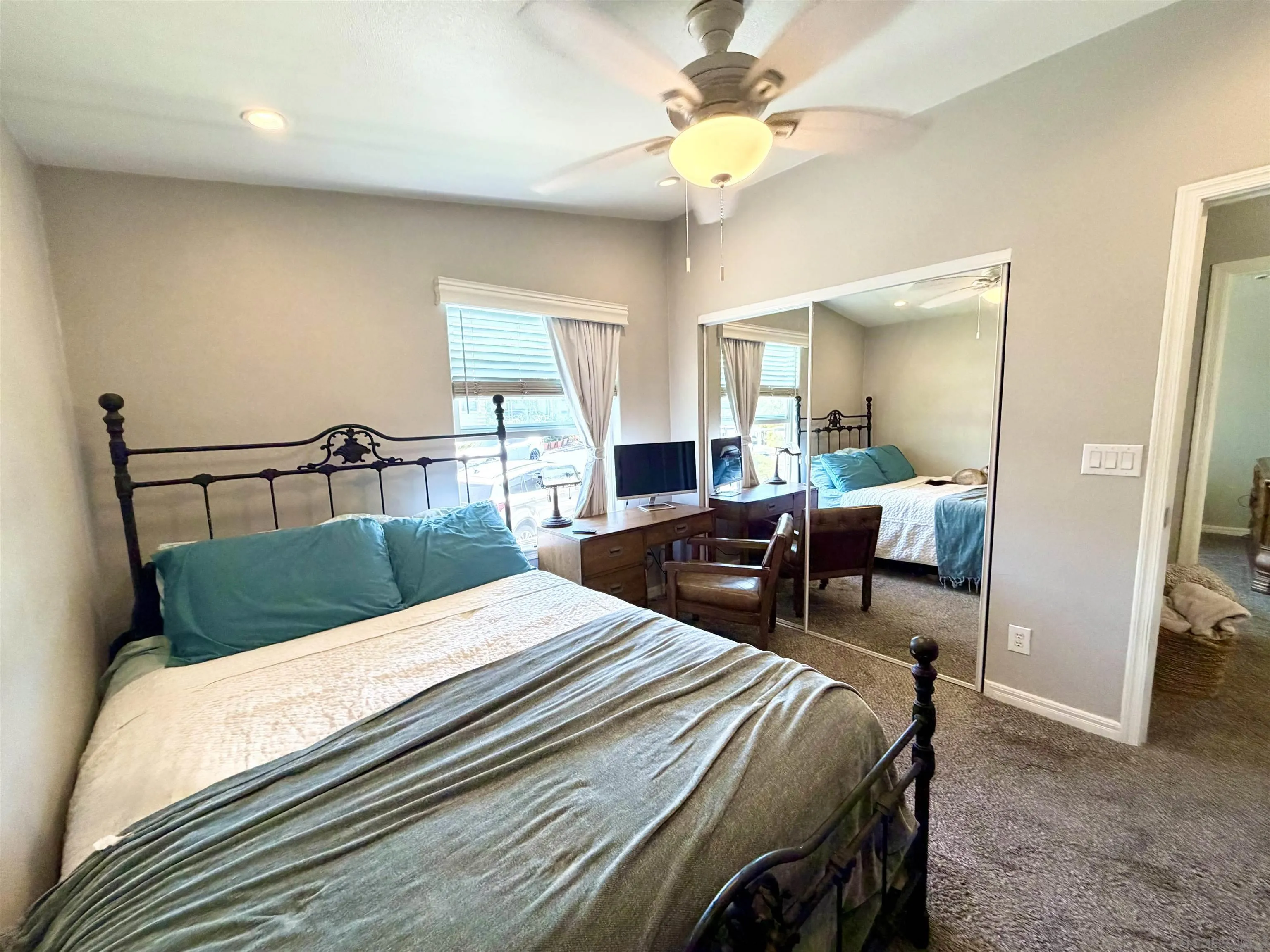 https://cdn.realtyfeed.com/cdn/127/260014390/ffc9eab8cffbc008389ccbc8dd9902a6.webp