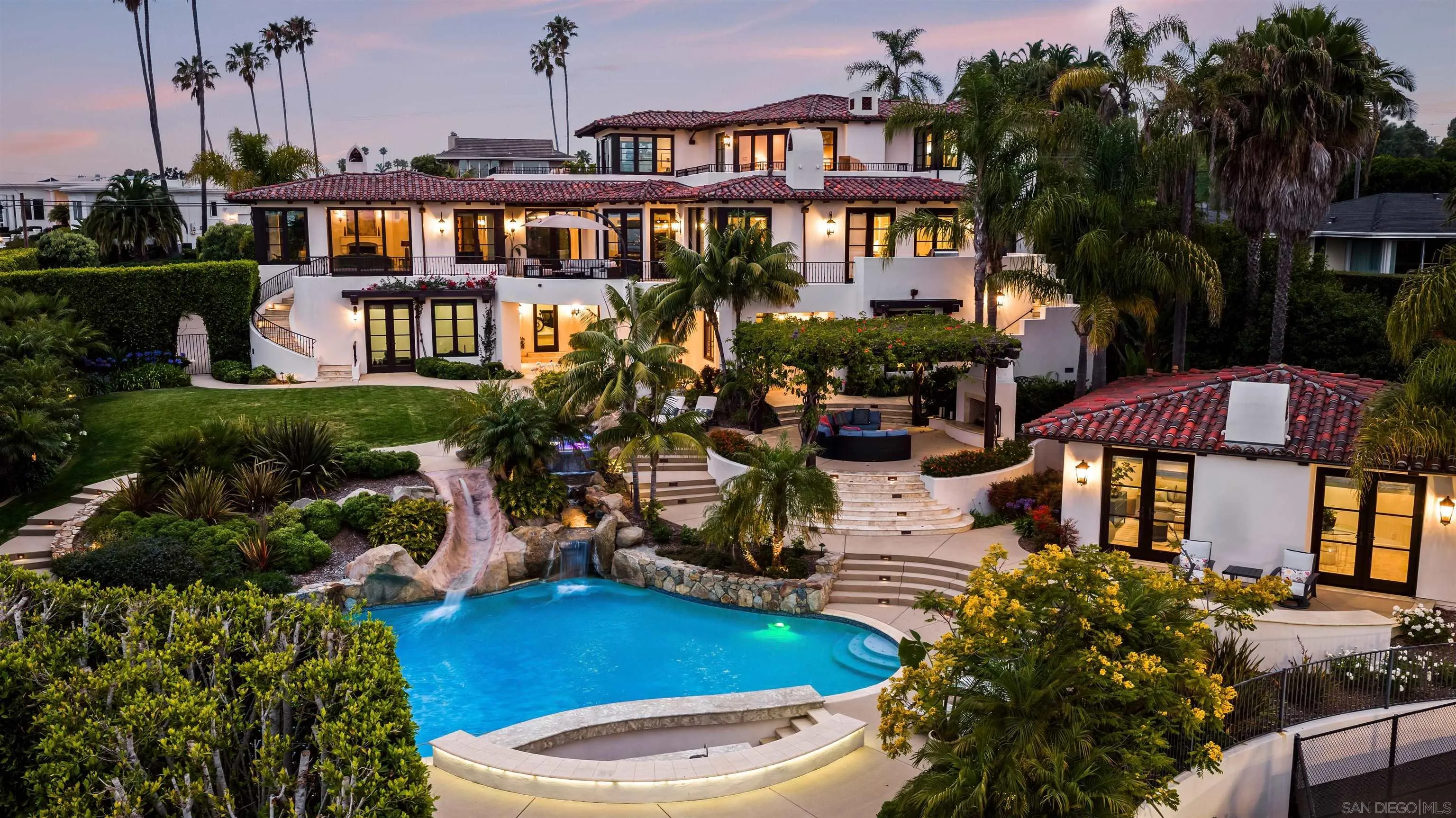 https://cdn.realtyfeed.com/cdn/127/260014391/20bc12bcb94d62c499e68b5e2b43557e.webp