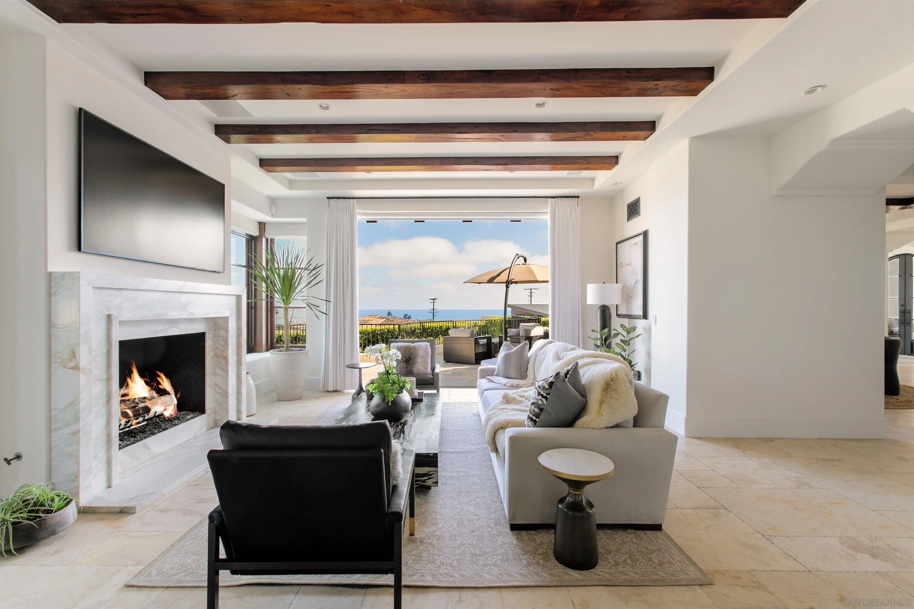 https://cdn.realtyfeed.com/cdn/127/260014391/53162fdf48358fec7f21dd6daaafff49.webp