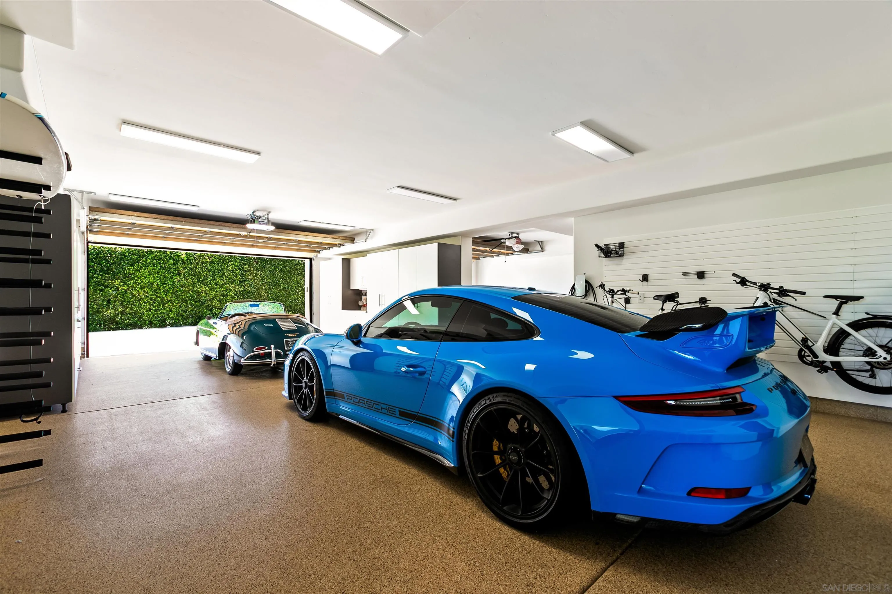https://cdn.realtyfeed.com/cdn/127/260014391/de630aab5cdbb89a361e3cfbade7d8c2.webp