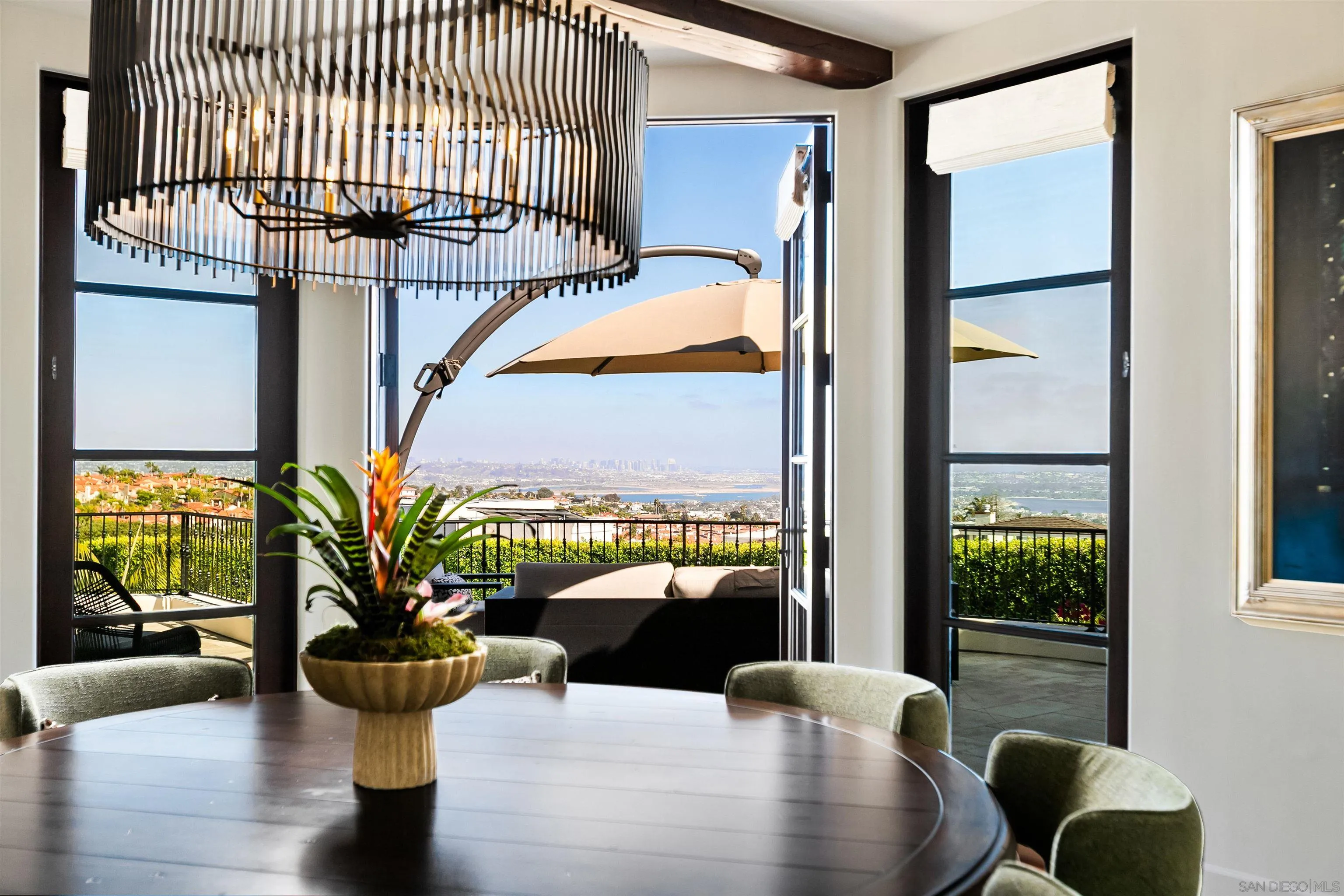 https://cdn.realtyfeed.com/cdn/127/260014391/f9aee3c841bf1f124c303efa99cc67d9.webp