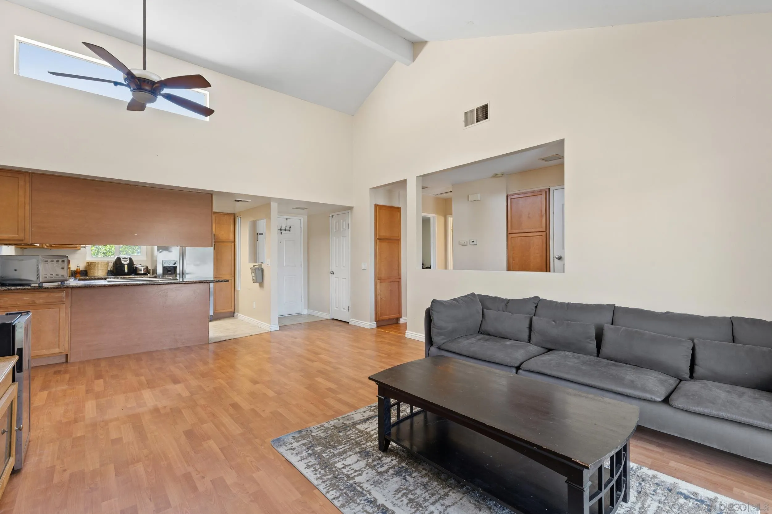 https://cdn.realtyfeed.com/cdn/127/260014392/86adf4d45dc1ad086af3a71d32a7c6f1.webp