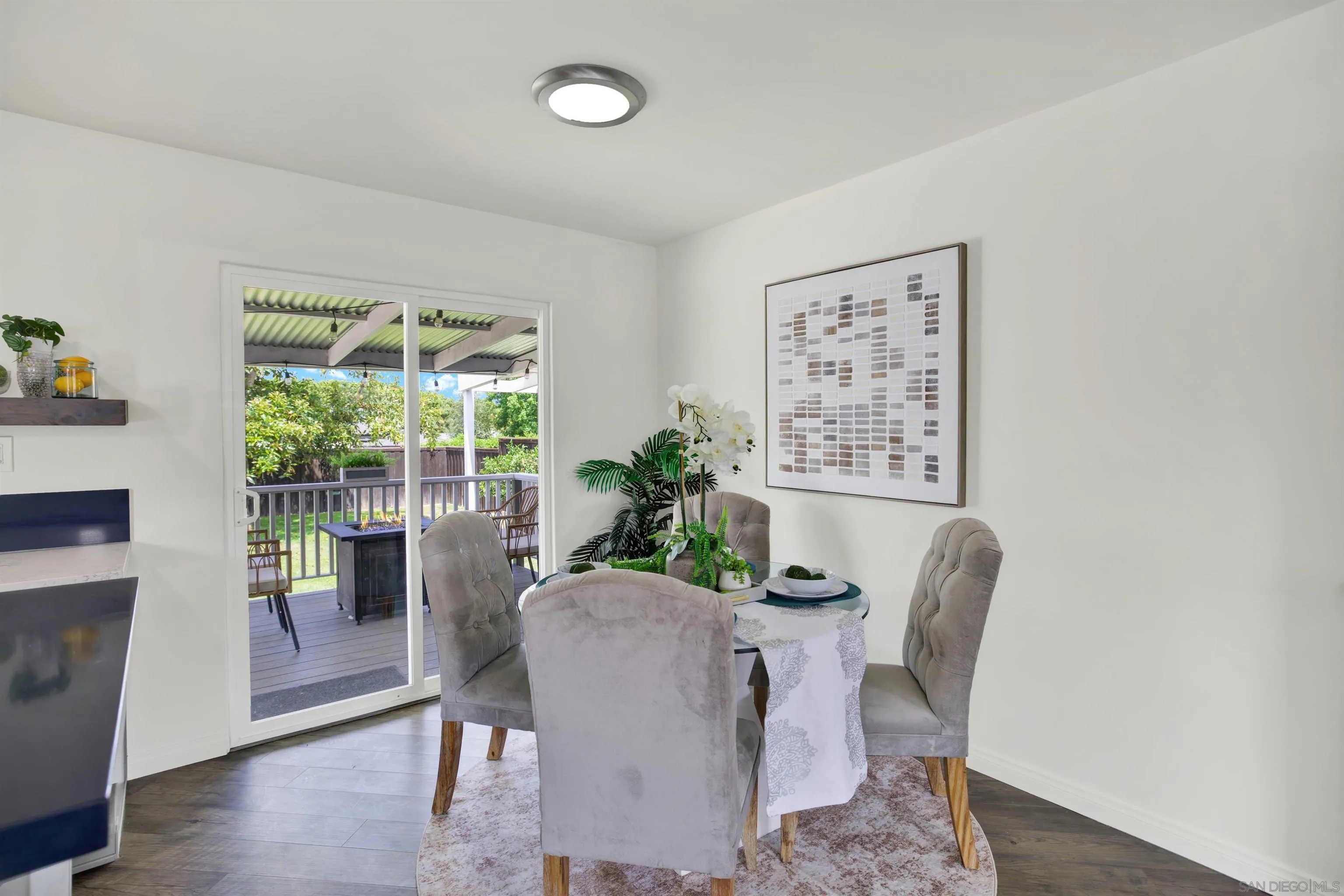 https://cdn.realtyfeed.com/cdn/127/260014414/219c0b9b962dc631c84ff9a9c86babea.webp