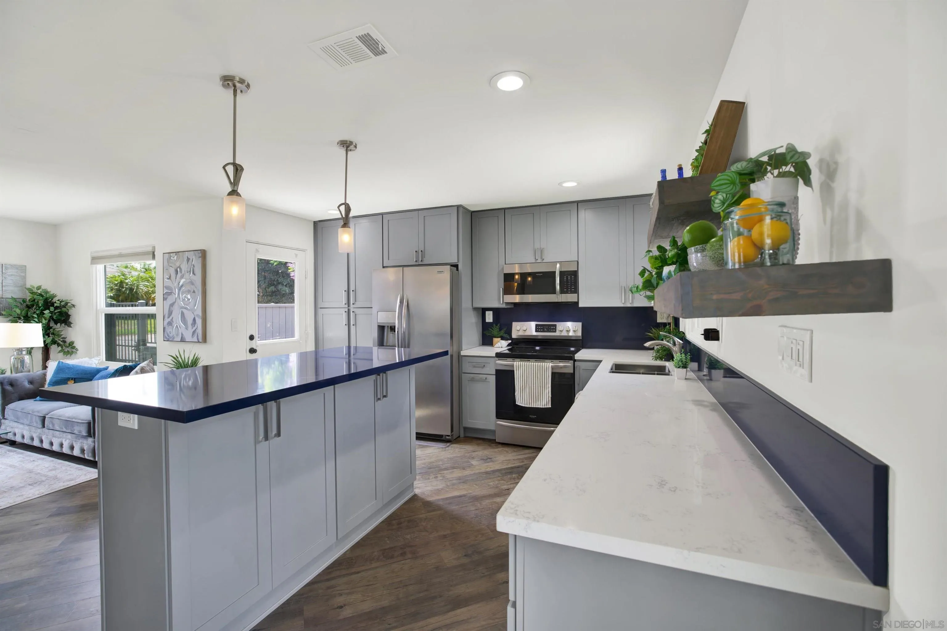 https://cdn.realtyfeed.com/cdn/127/260014414/543bb202a4091477e7c8452719b474de.webp