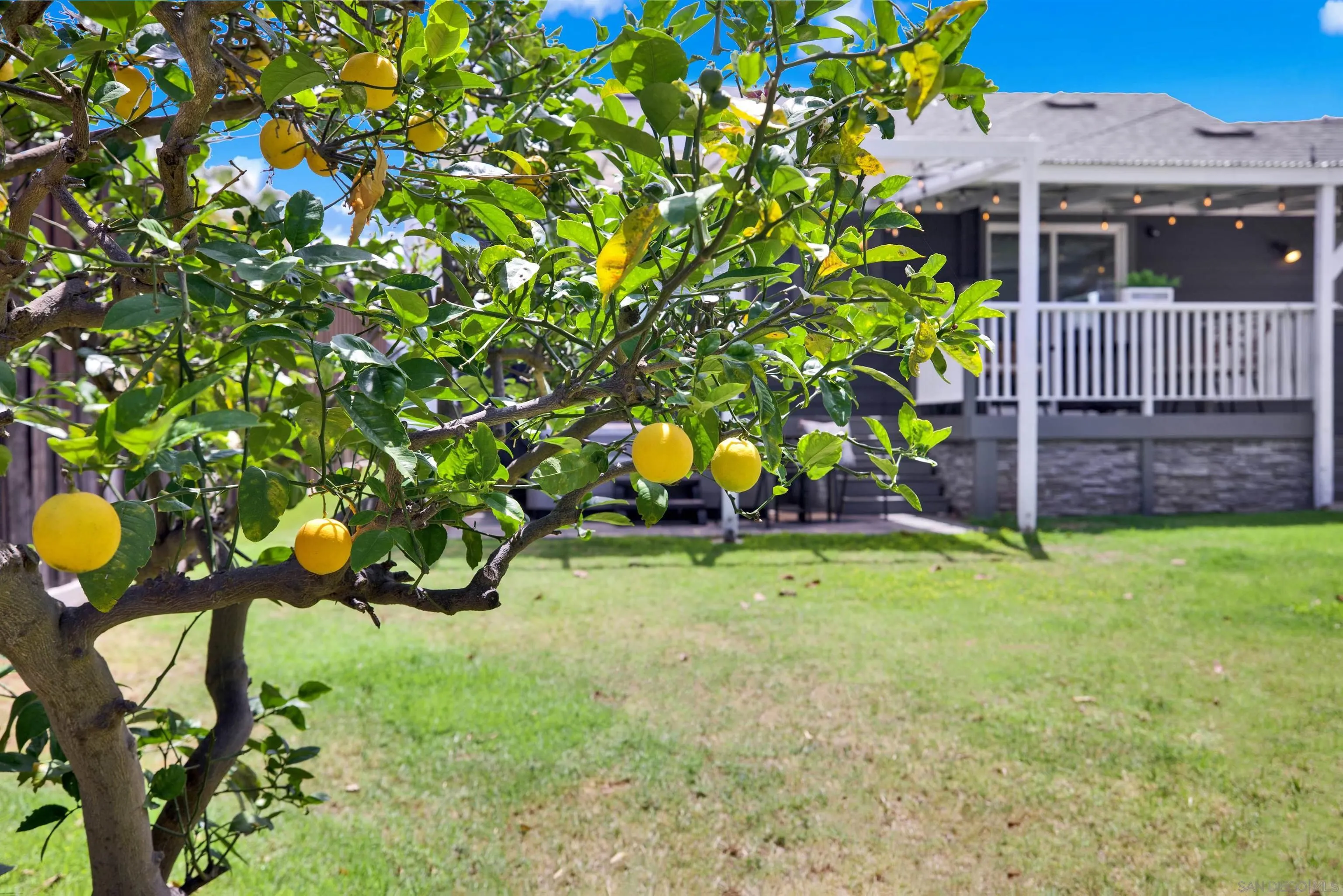 https://cdn.realtyfeed.com/cdn/127/260014414/6e02231f978a22da18333ffbf06304fb.webp