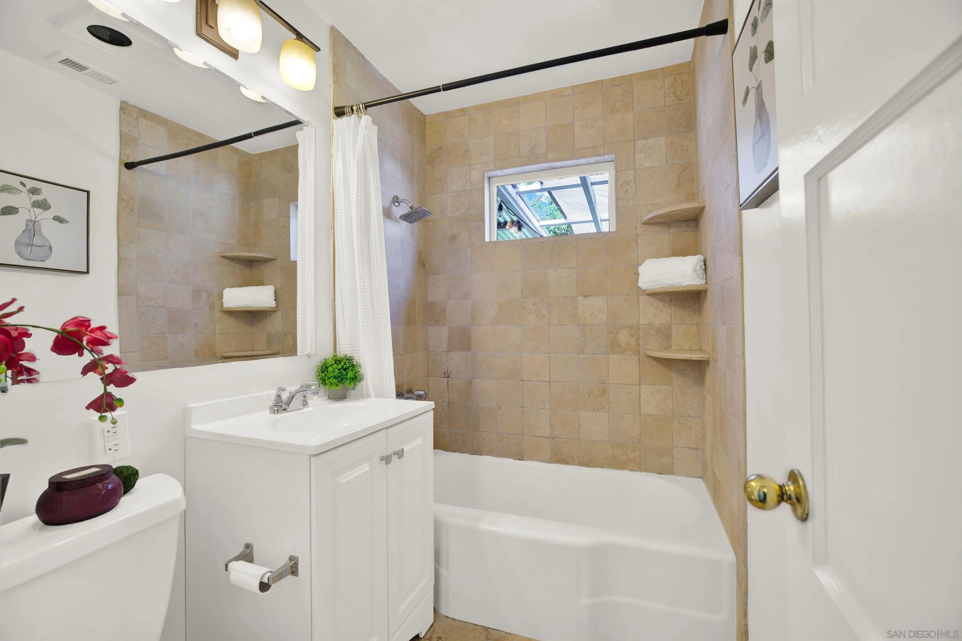 https://cdn.realtyfeed.com/cdn/127/260014414/8341130c279bcfaa2daf500af1f701e1.webp