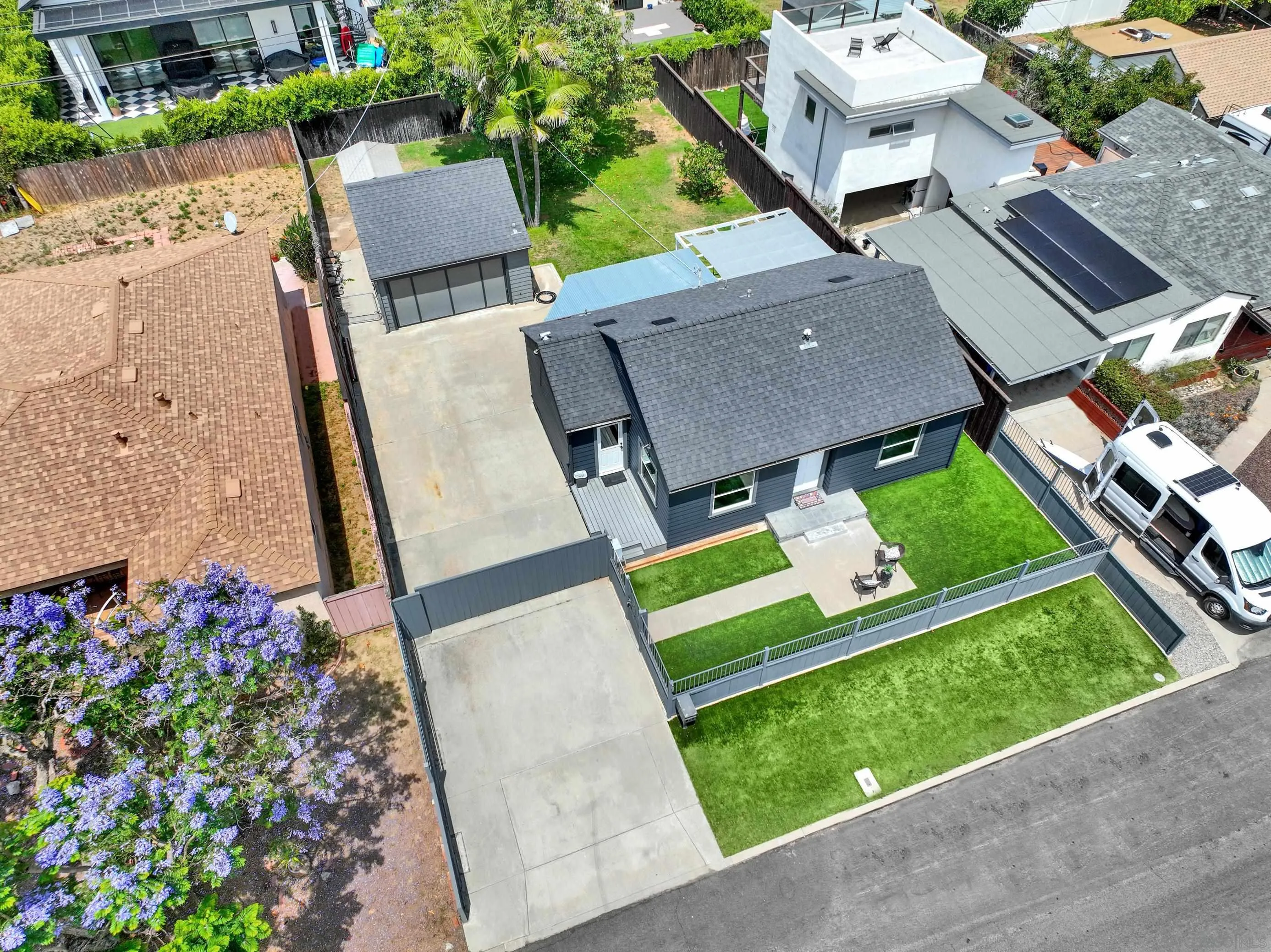 https://cdn.realtyfeed.com/cdn/127/260014414/93cb0328389c2886b87f3bd7f36af0e5.webp