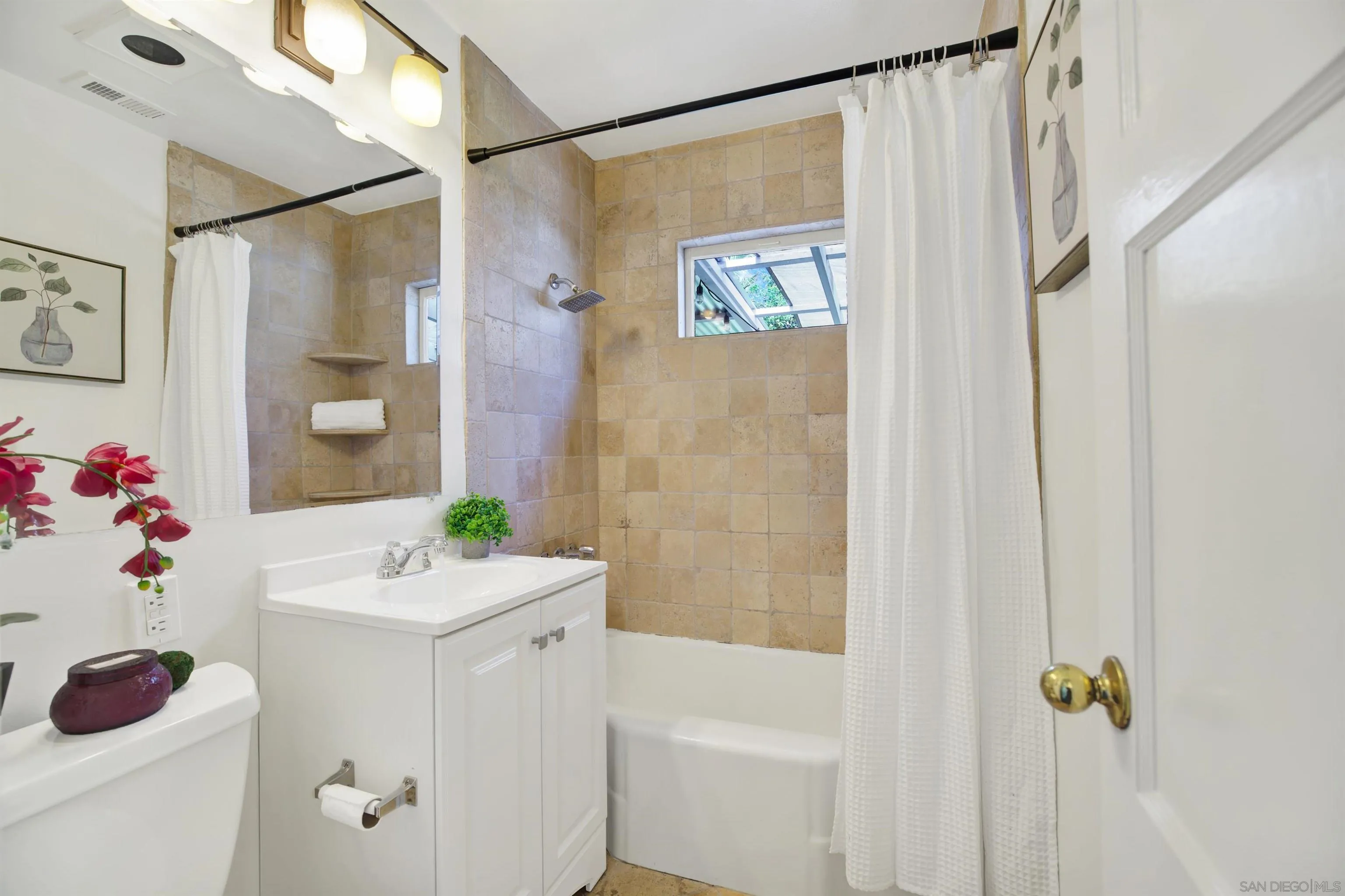 https://cdn.realtyfeed.com/cdn/127/260014414/ab858acf006e1c88e1abc3f325dce867.webp