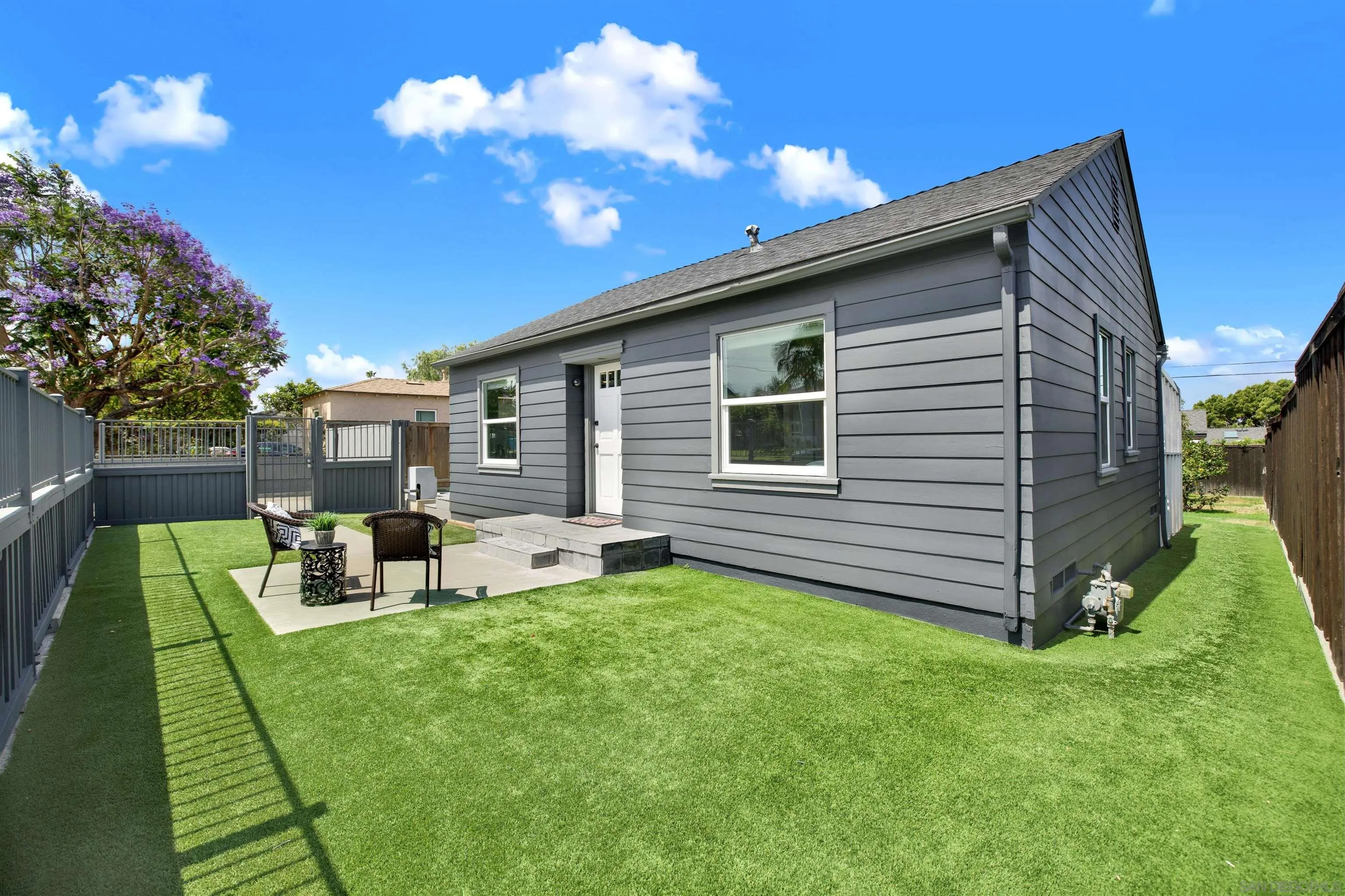 https://cdn.realtyfeed.com/cdn/127/260014414/e8f52124d8f01a6bd4c1a2f560de8244.webp